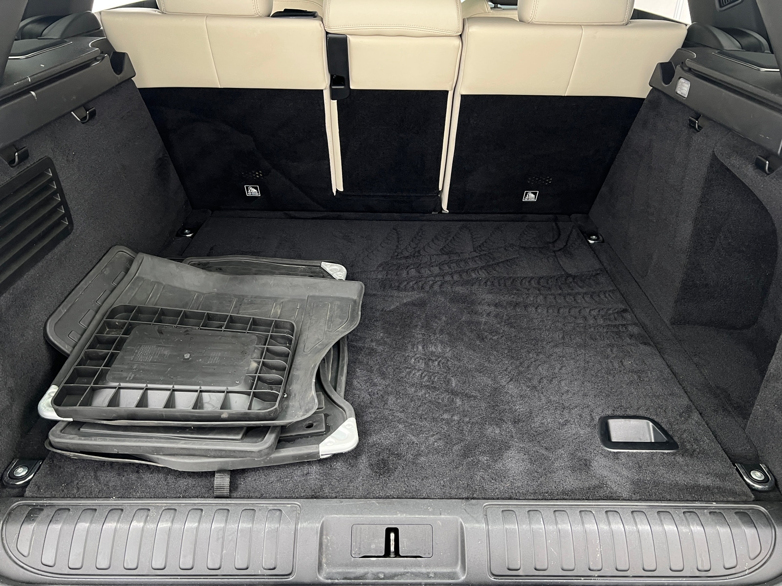 Thumbnail: 2019 Land Rover Range Rover Sport - 6