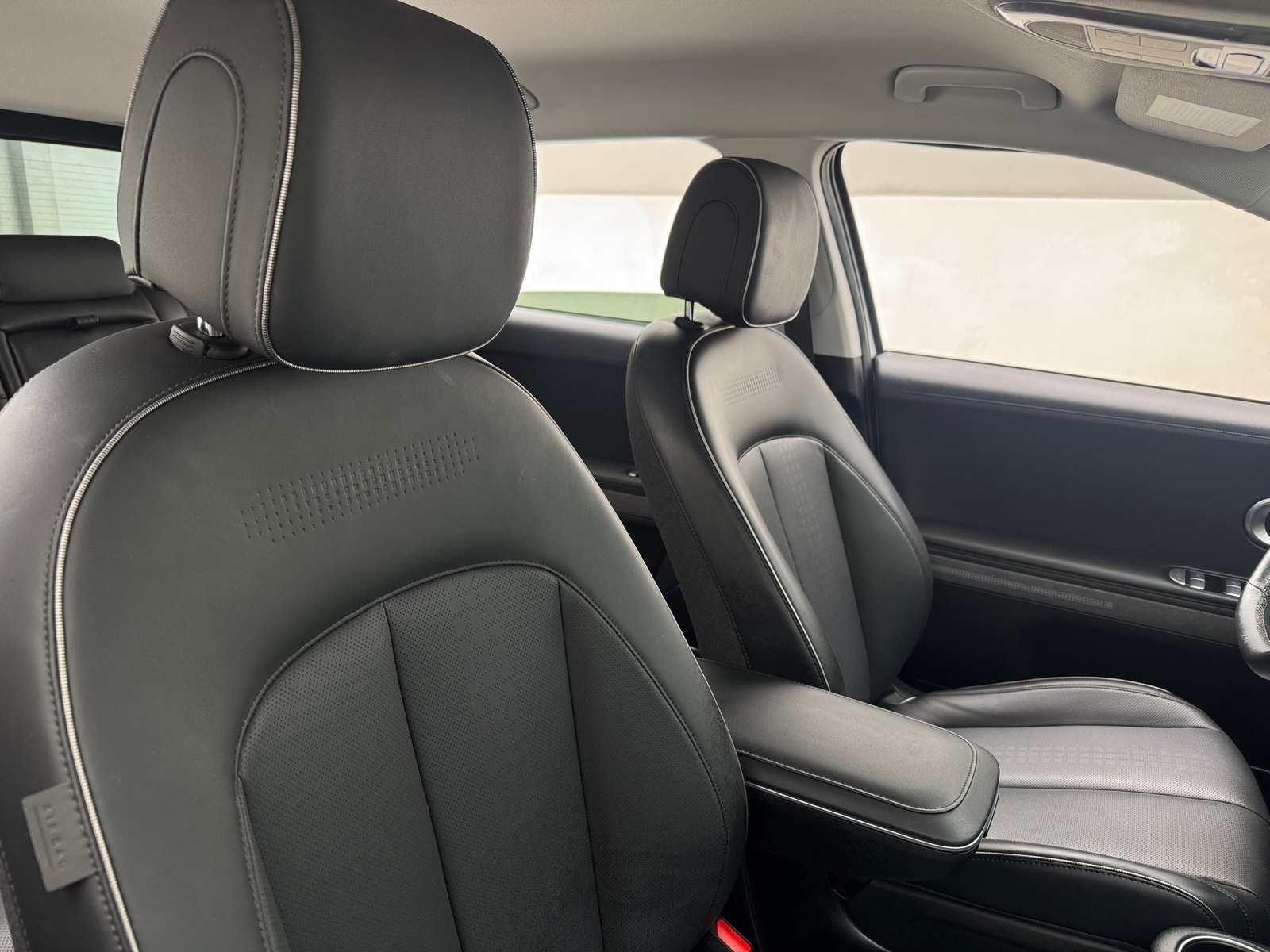 Thumbnail: 2023 Hyundai Ioniq 5 - 2