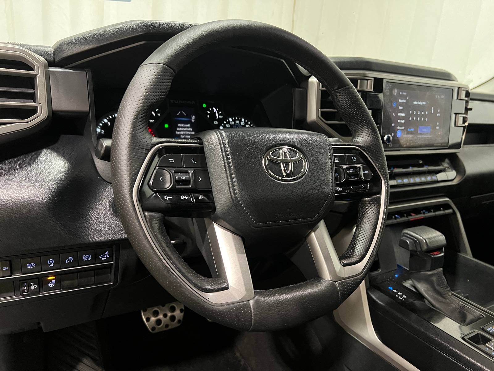 Thumbnail: 2022 Toyota Tundra - 5