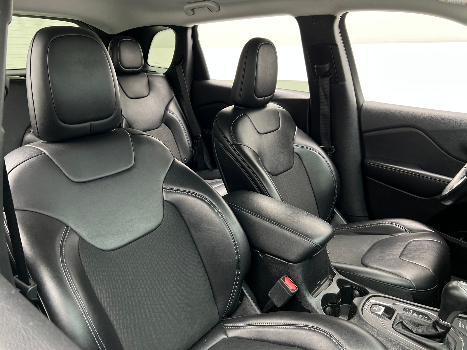 Thumbnail: 2019 Jeep Cherokee - 2