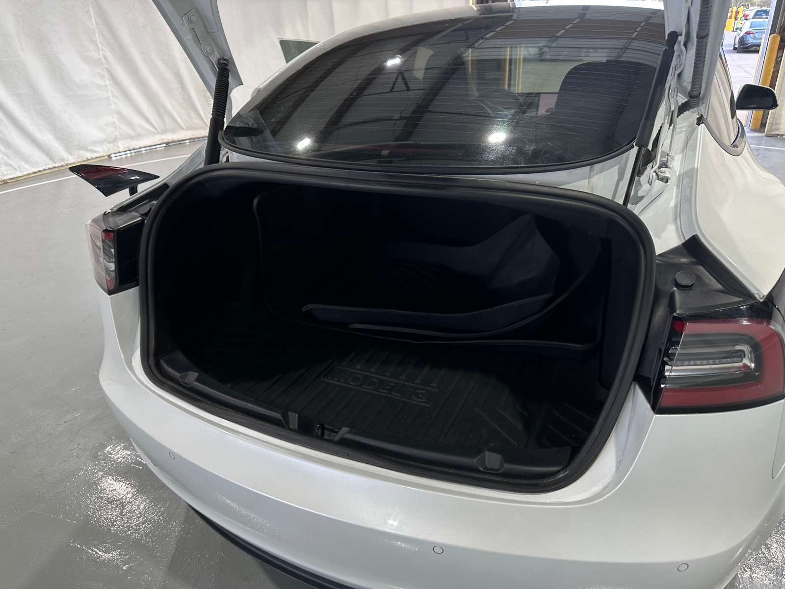 Thumbnail: 2022 Tesla Model 3 - 4