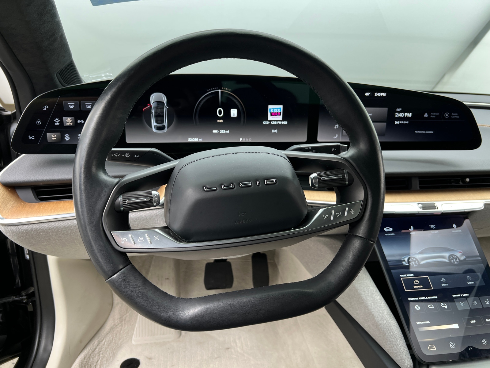 Thumbnail: 2023 Lucid Air - 4