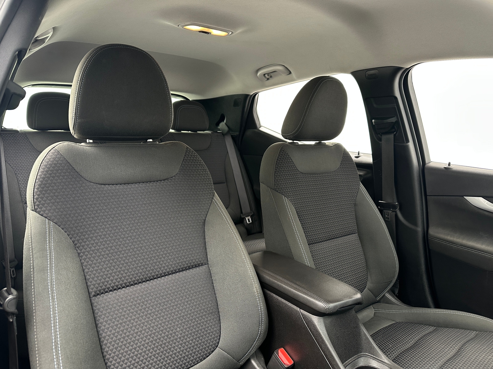 Thumbnail: 2023 Chevrolet Bolt EUV - 2