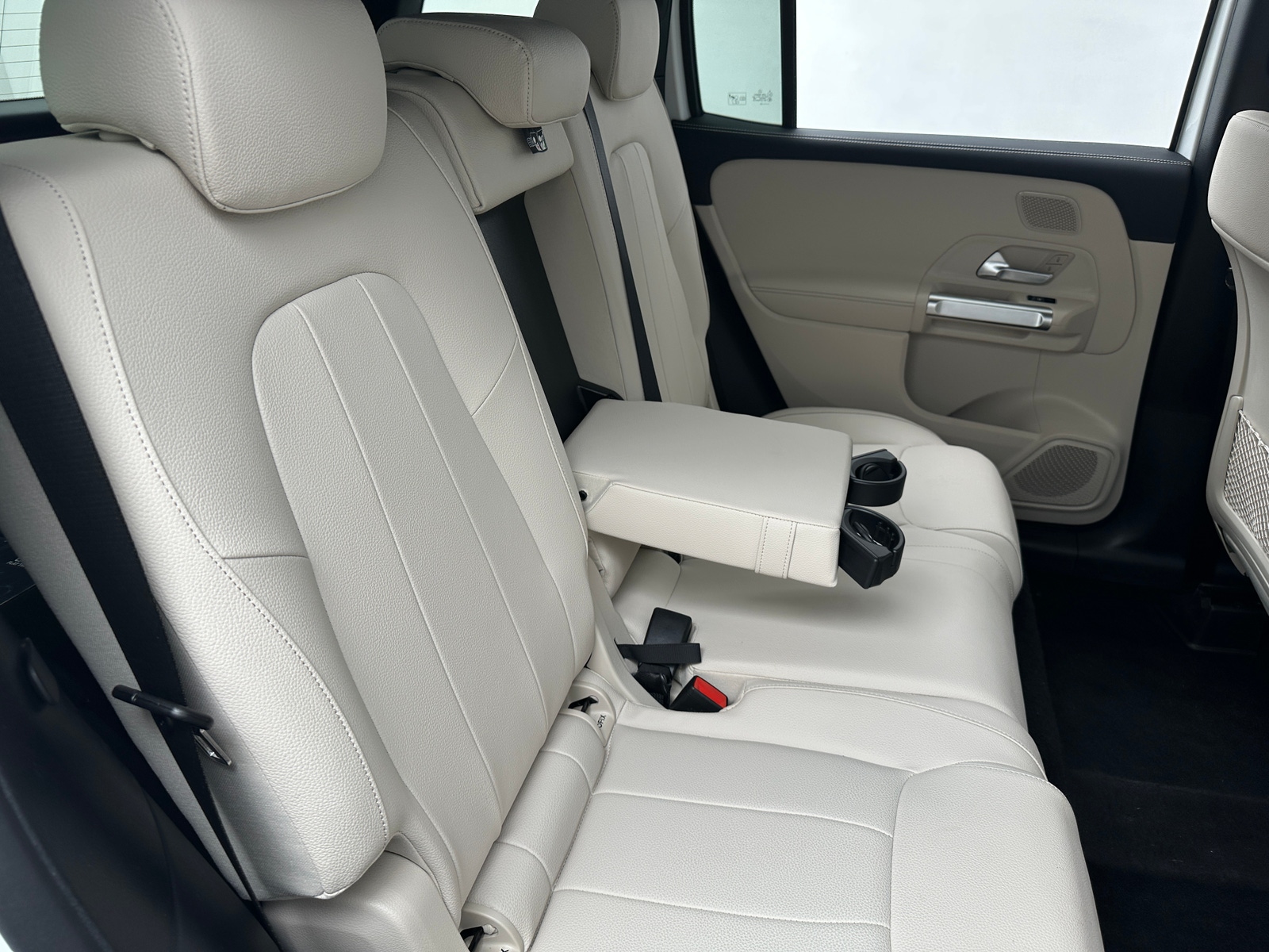 Thumbnail: 2025 Mercedes-Benz GLB - 5