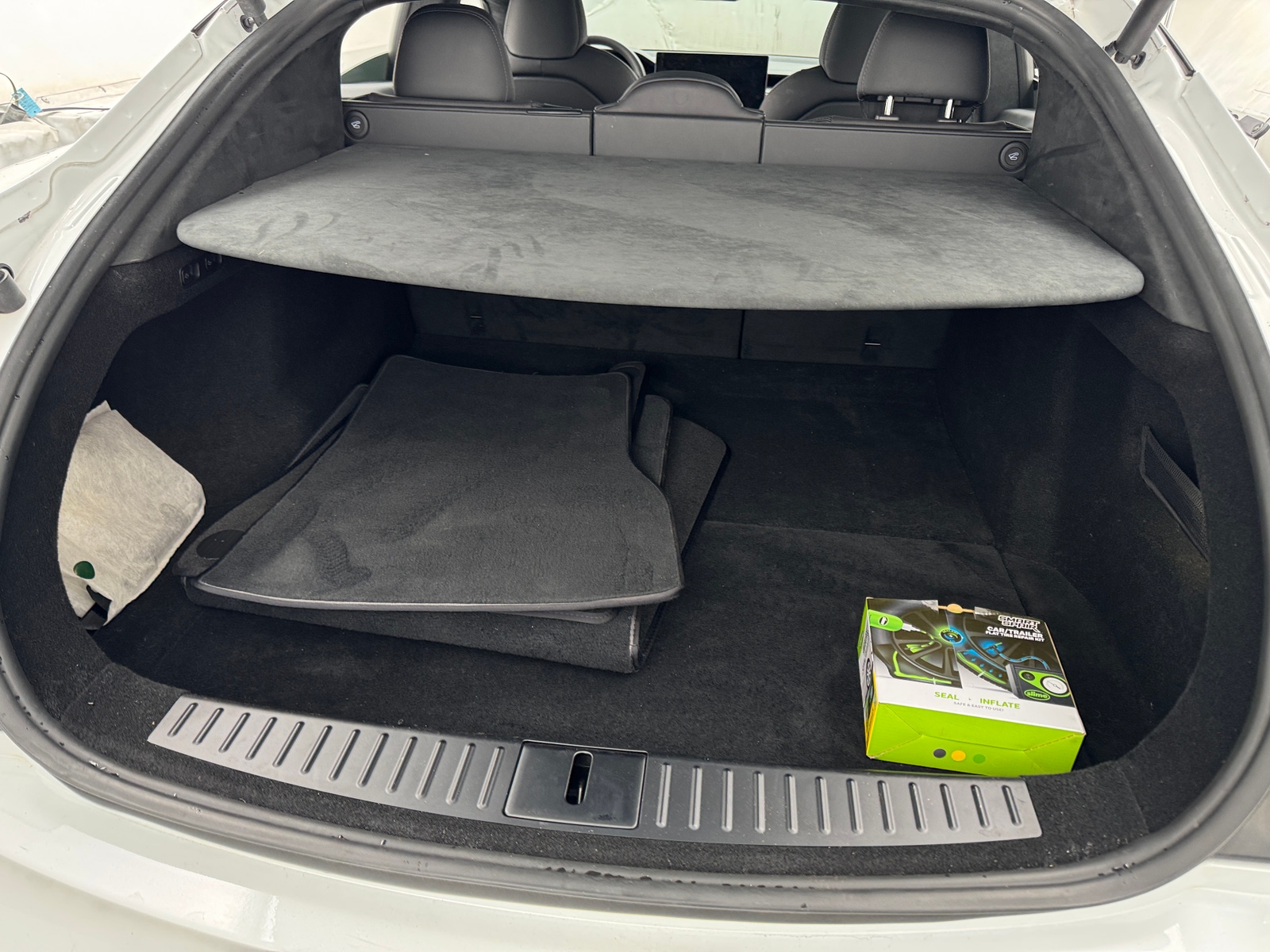 Thumbnail: 2023 Tesla Model S - 6