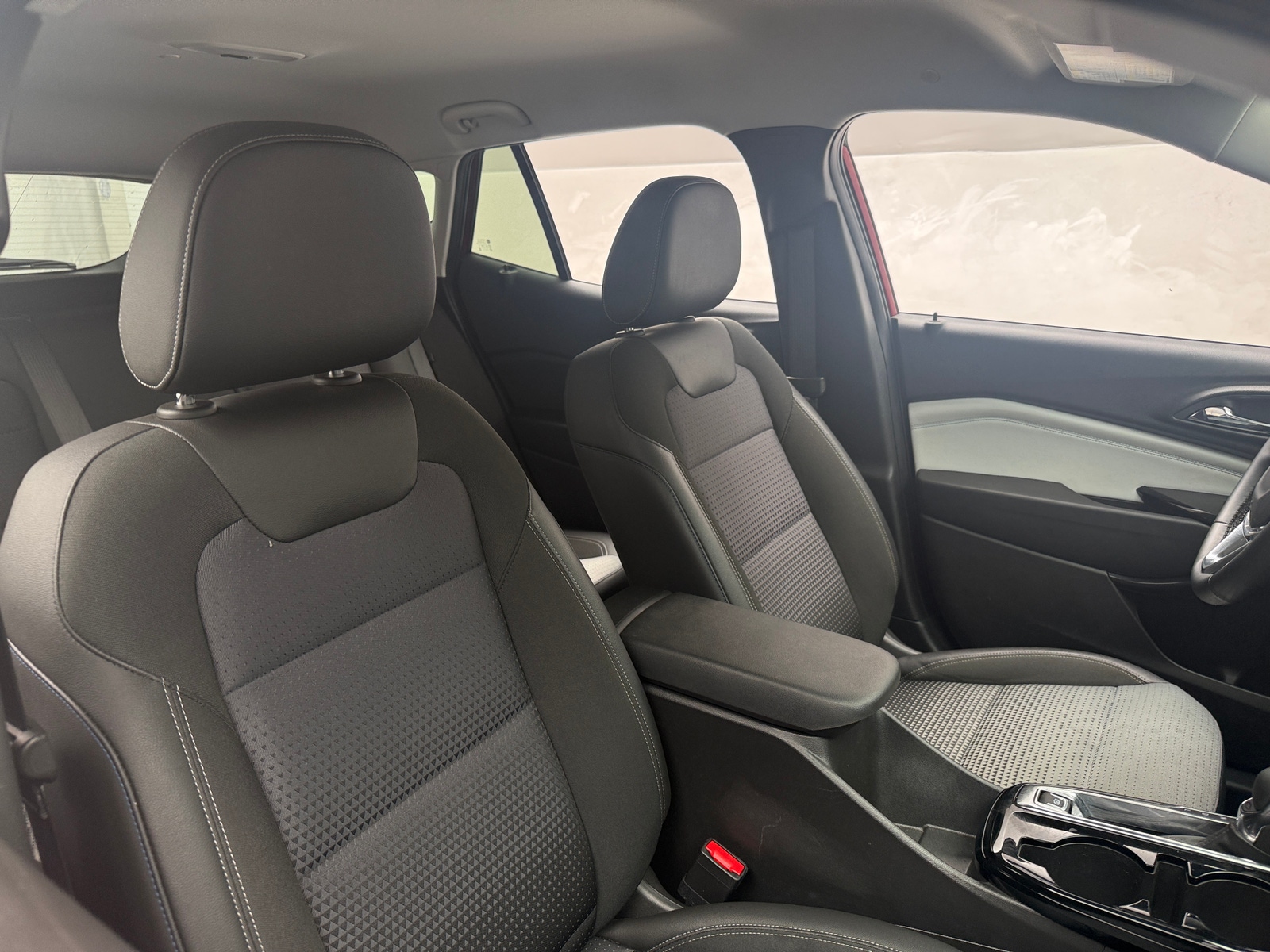 Thumbnail: 2025 Chevrolet Trax - 2