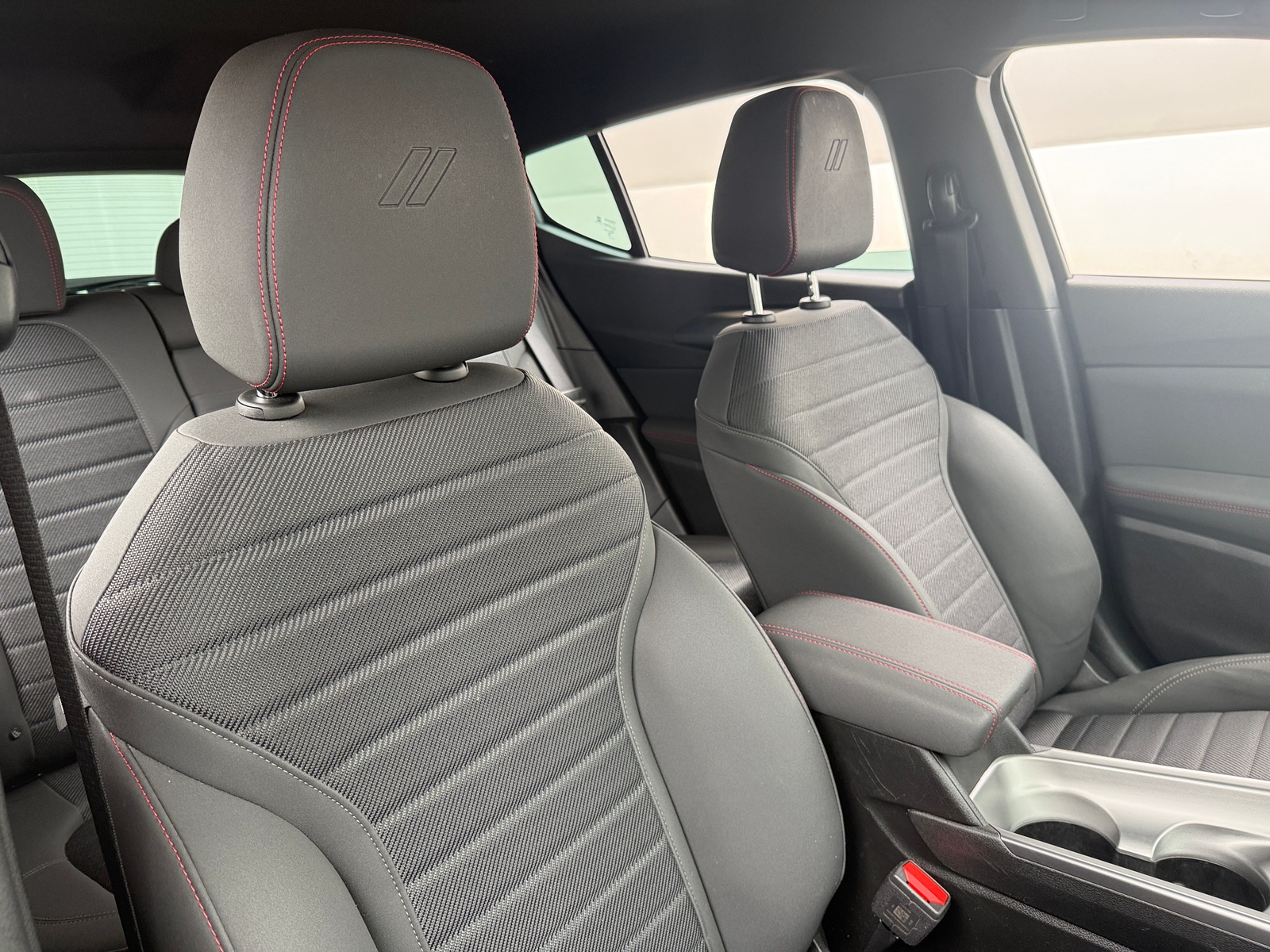 Thumbnail: 2024 Dodge Hornet - 2