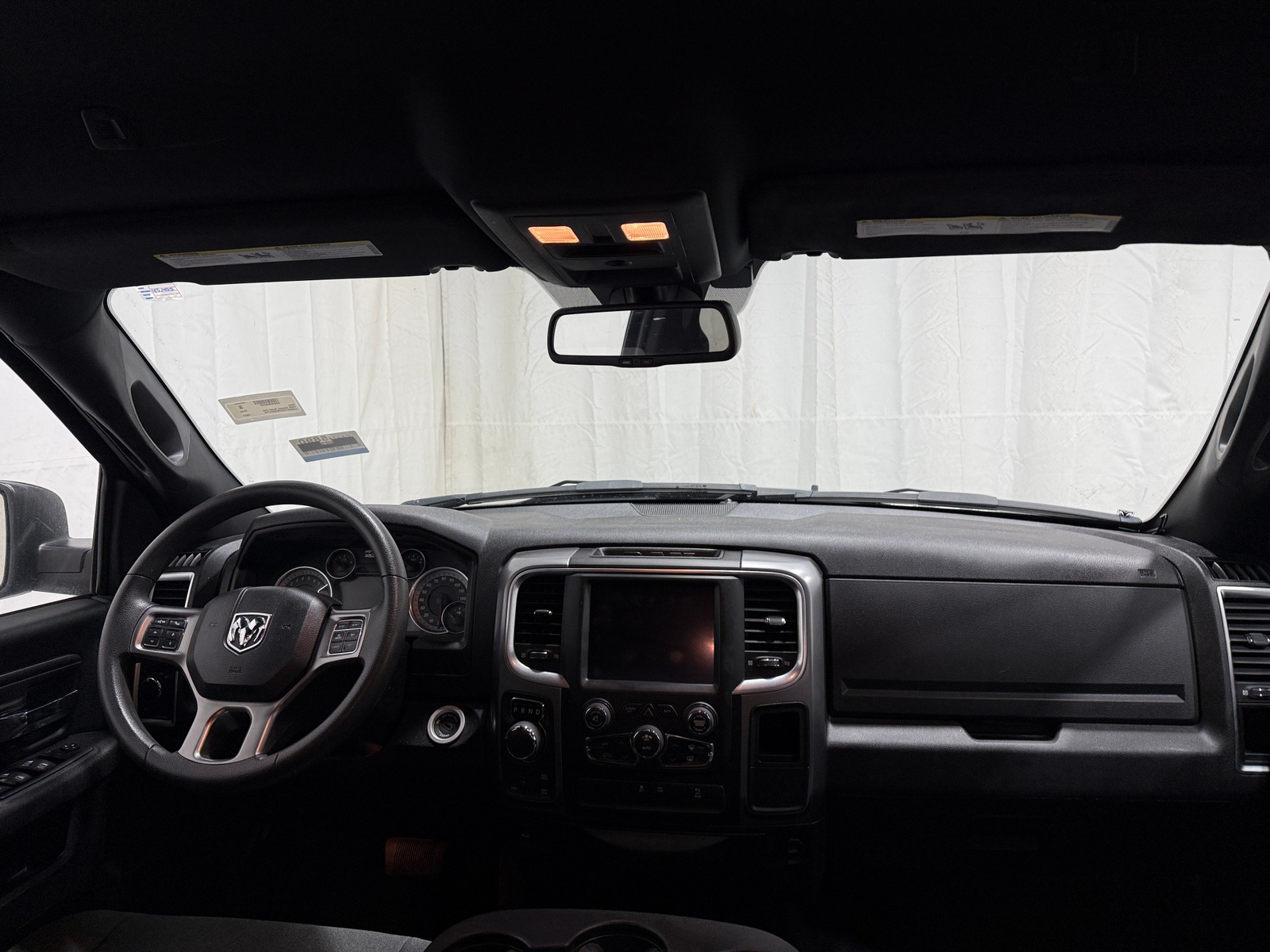 Thumbnail: 2021 RAM 1500 Classic - 3