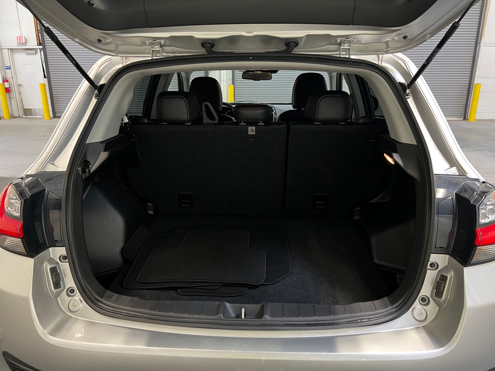 Thumbnail: 2024 Mitsubishi Outlander Sport - 6