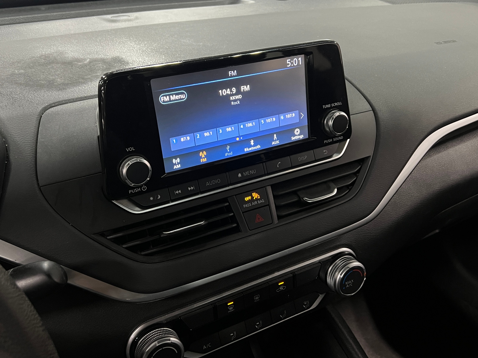 Thumbnail: 2022 Nissan Altima - 4