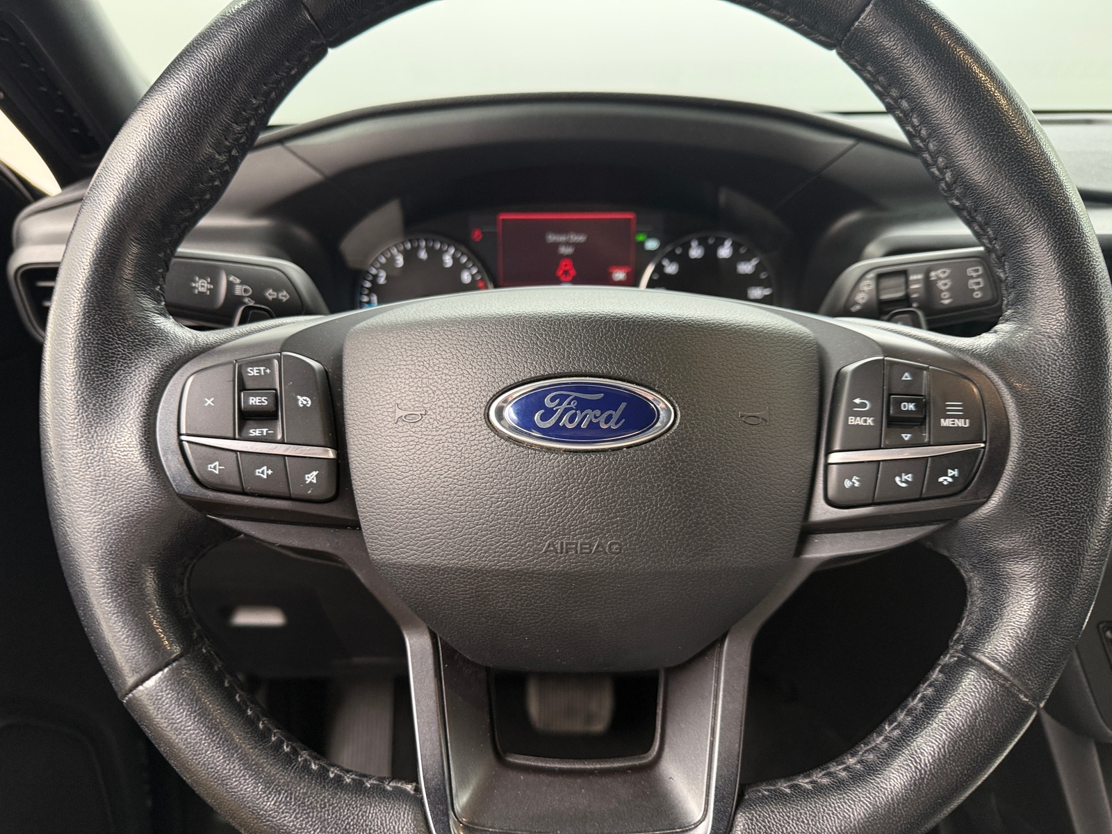 Thumbnail: 2020 Ford Explorer - 5