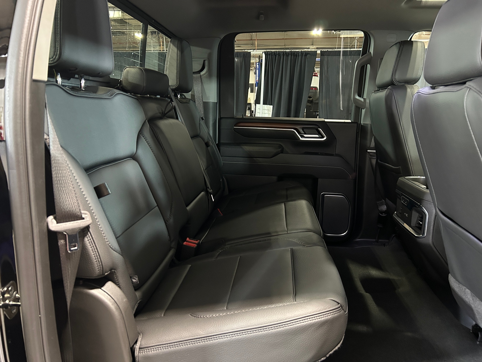 Thumbnail: 2025 GMC Sierra 3500 - 5