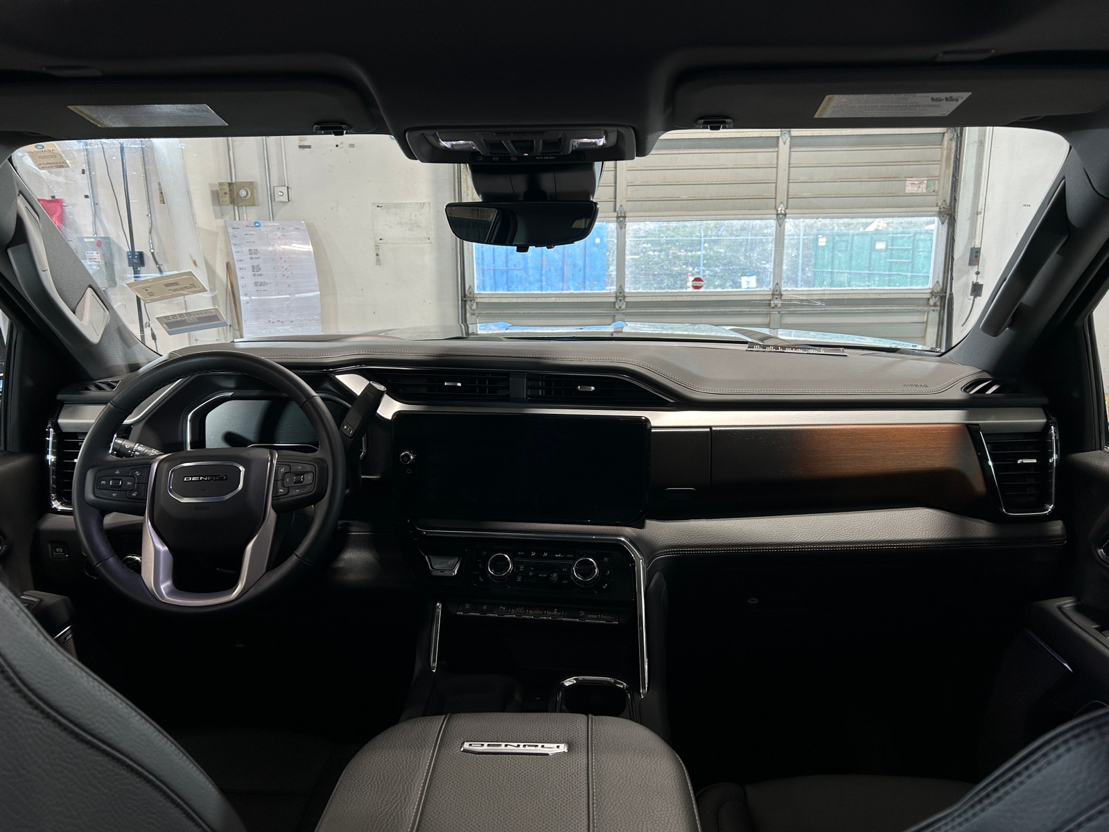 Thumbnail: 2025 GMC Sierra 3500 - 2