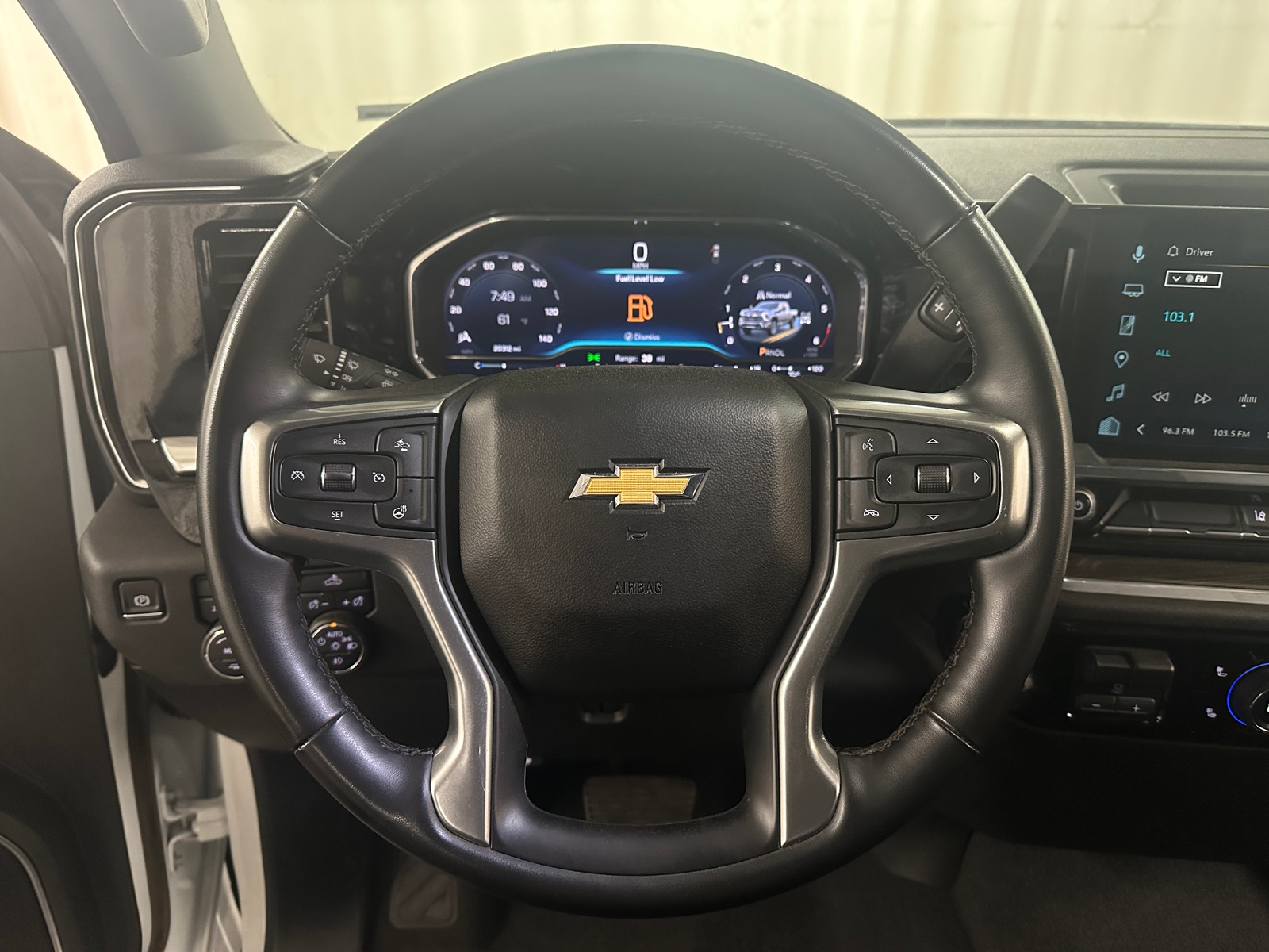 Thumbnail: 2025 Chevrolet Silverado 2500 - 5