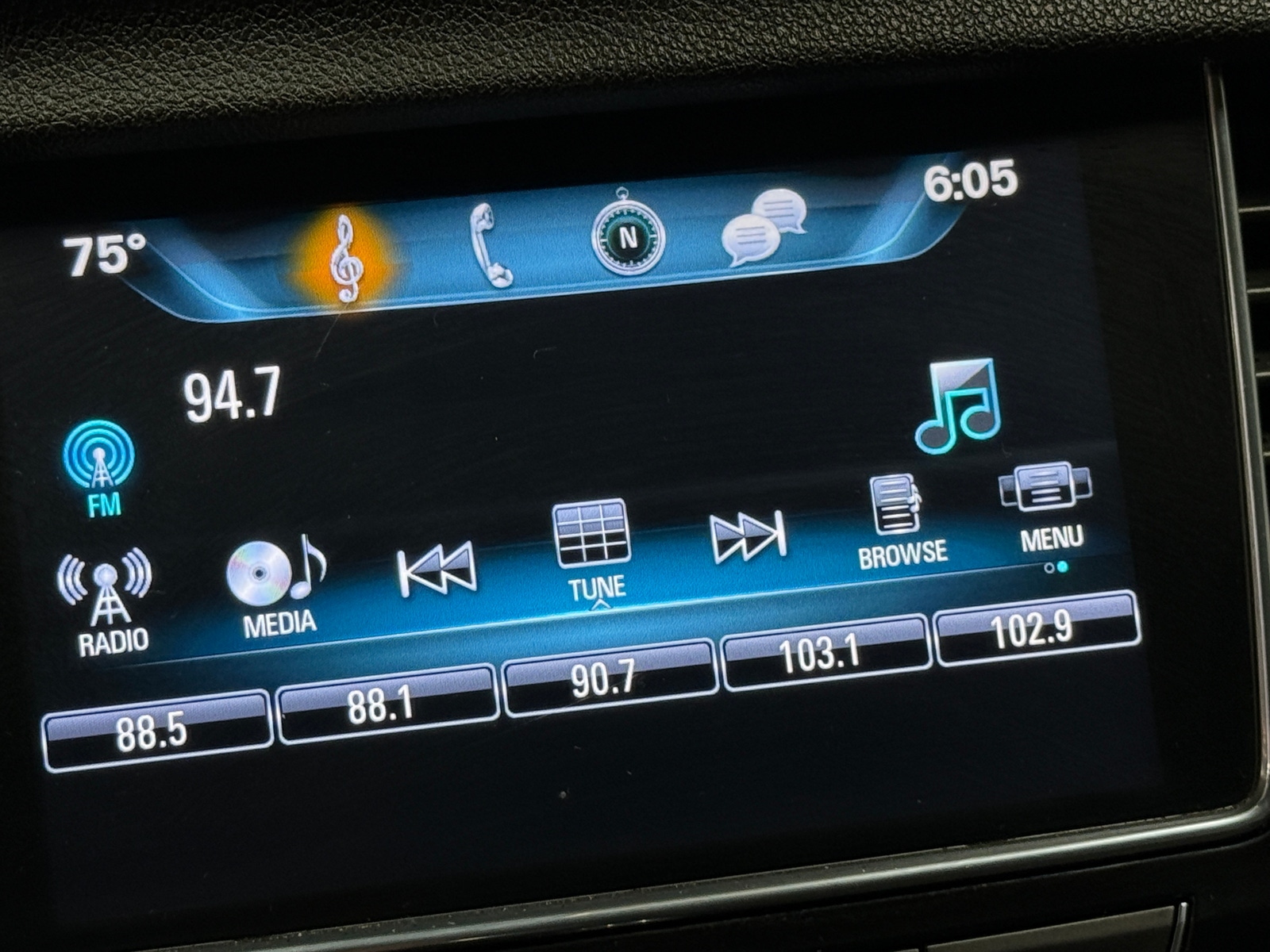 Thumbnail: 2018 Buick Encore - 3