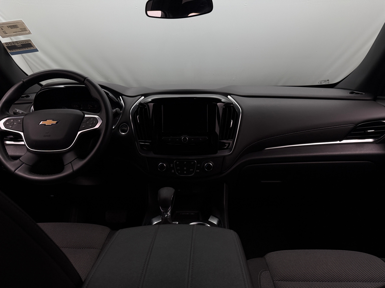 Thumbnail: 2023 Chevrolet Traverse - 3