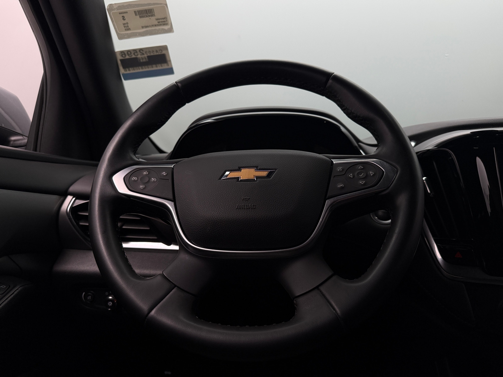 Thumbnail: 2023 Chevrolet Traverse - 5