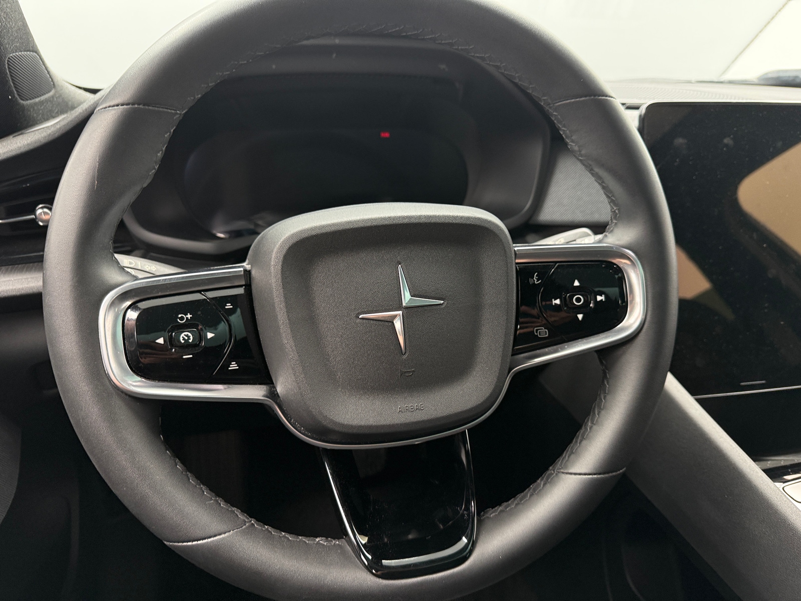 Thumbnail: 2021 Polestar 2 - 5