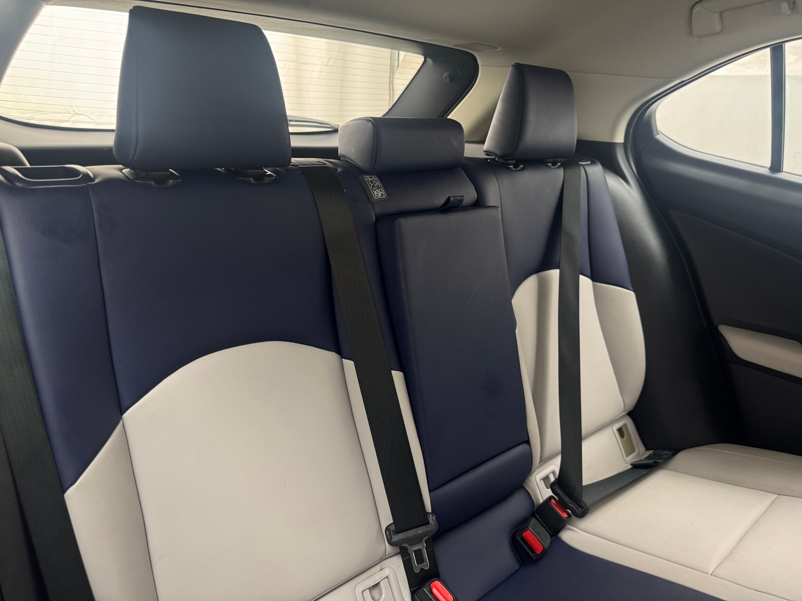 Thumbnail: 2021 Lexus UX - 5