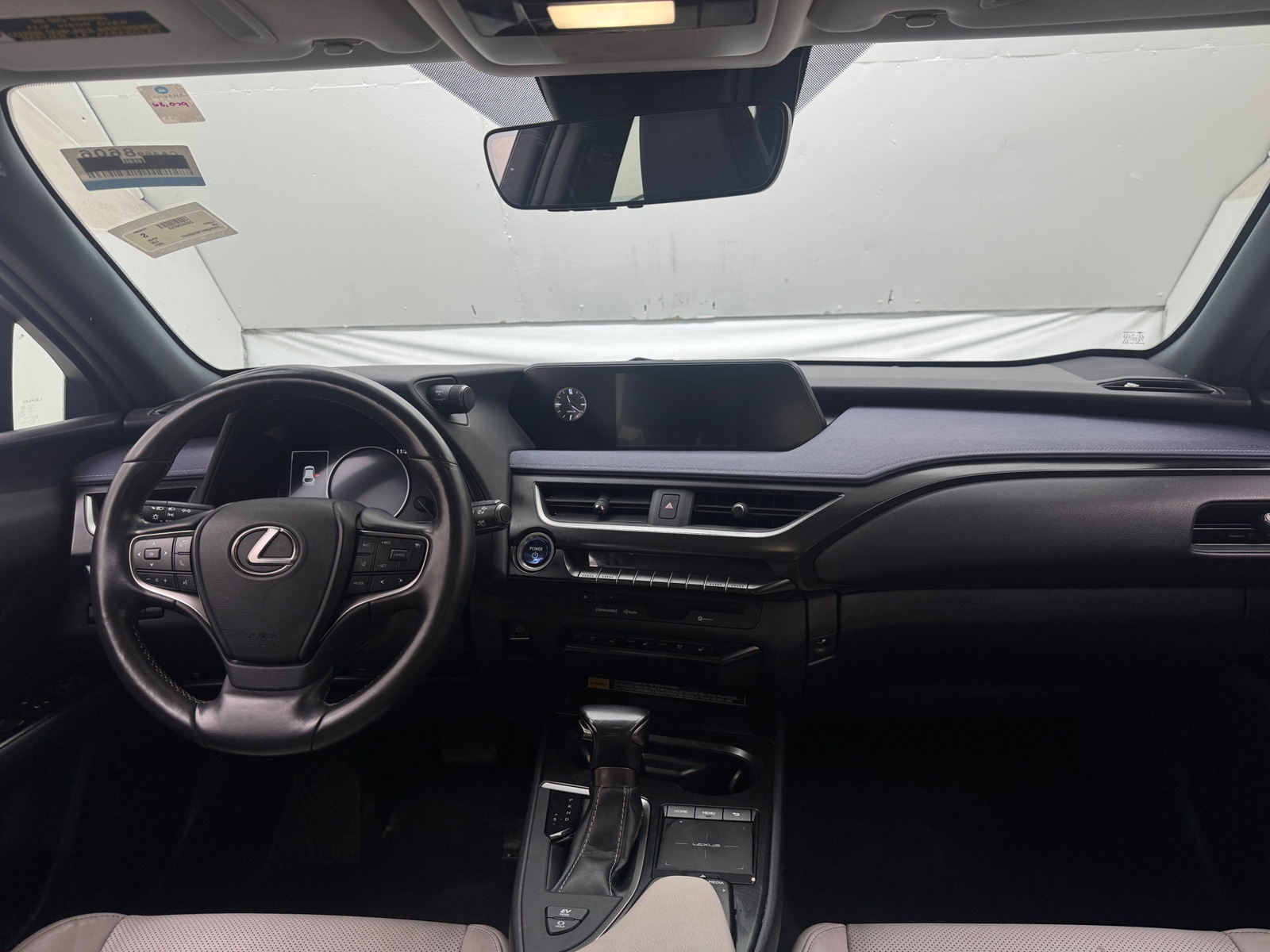 Thumbnail: 2021 Lexus UX - 2