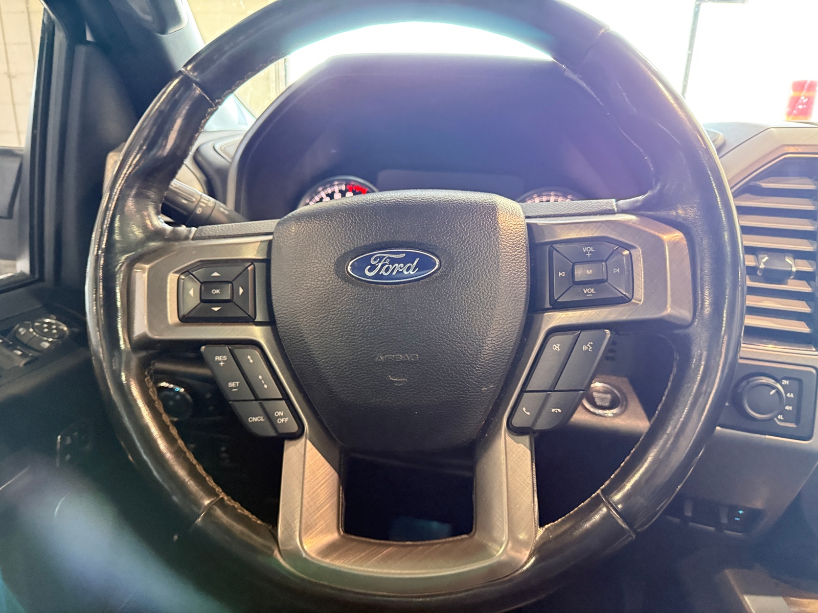 Thumbnail: 2018 Ford Econoline - 4