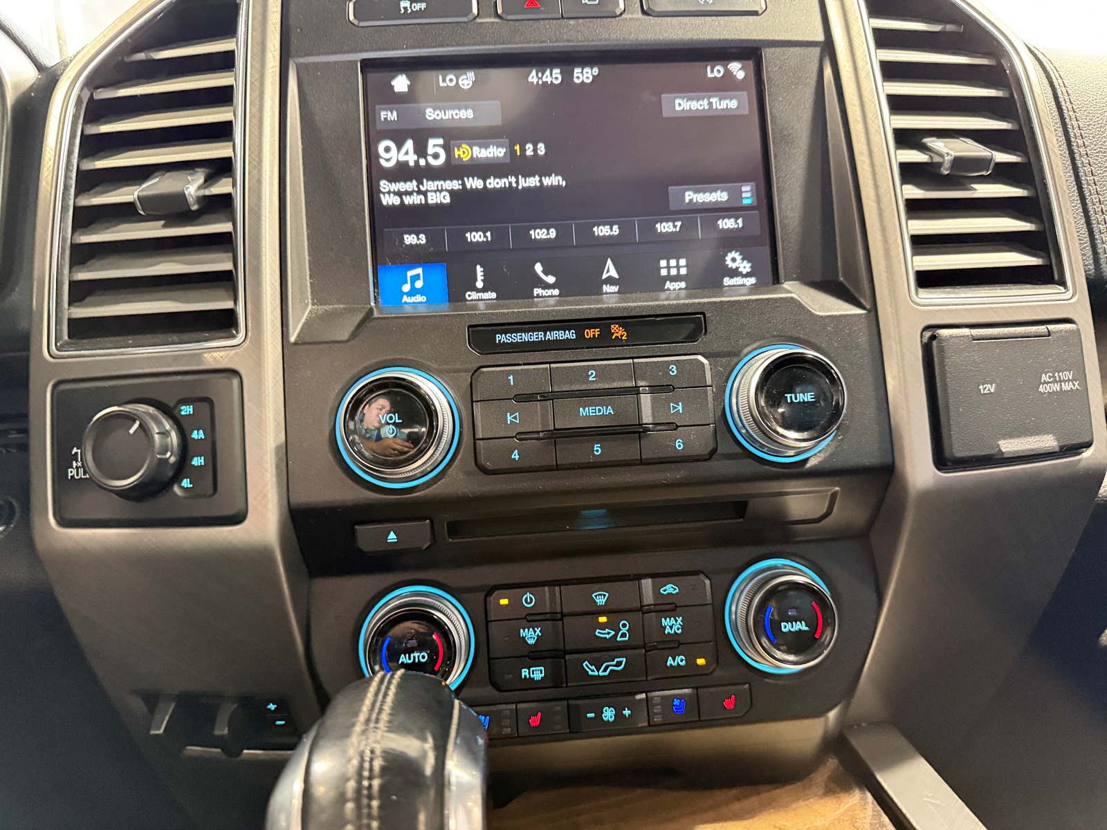 Thumbnail: 2018 Ford Econoline - 3