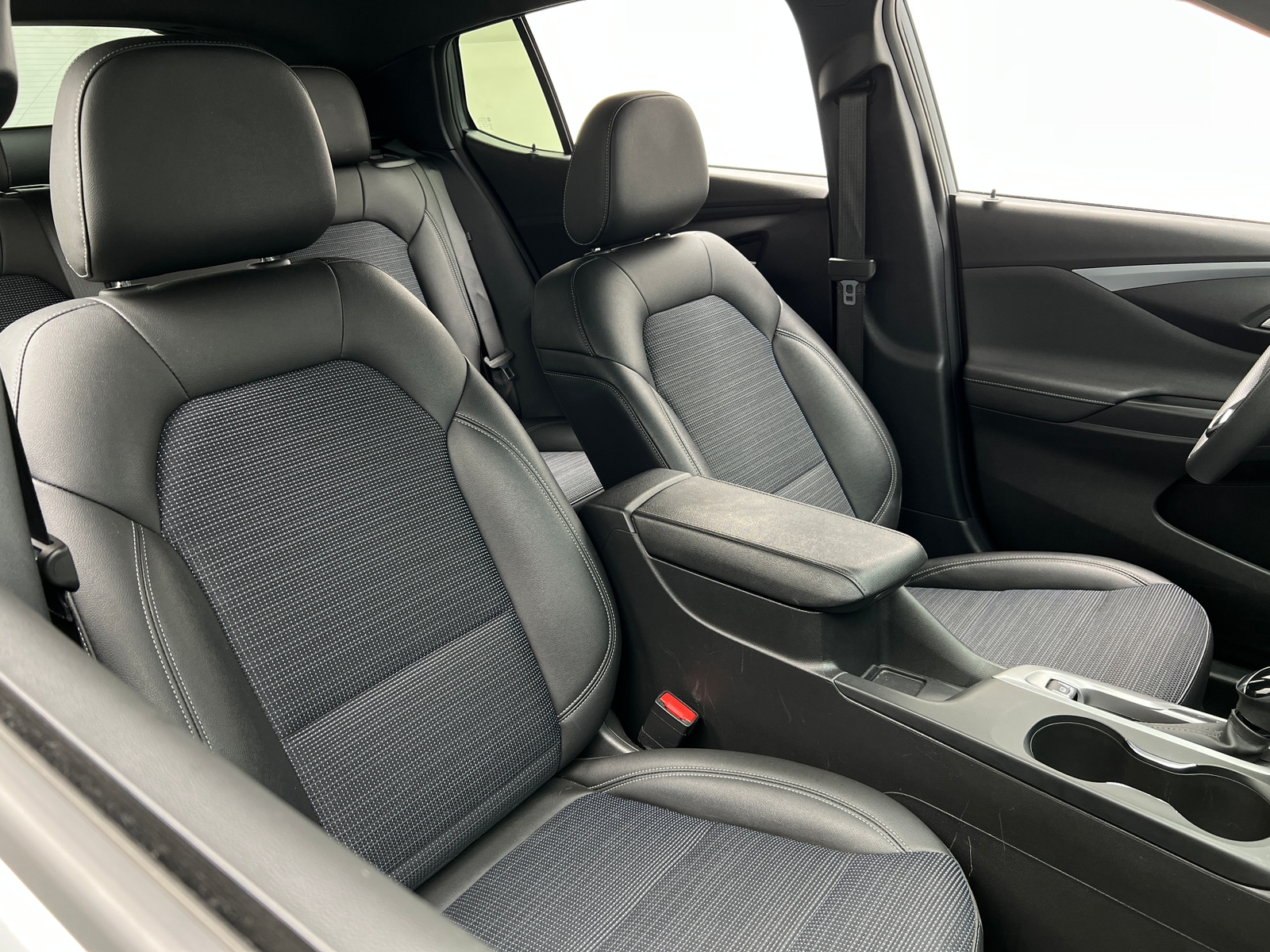 Thumbnail: 2025 Buick Envista - 2