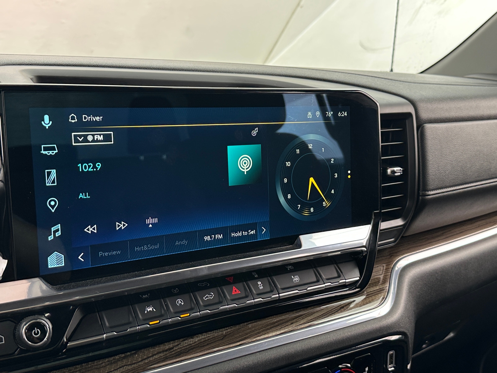 Thumbnail: 2025 Chevrolet Silverado 1500 - 4