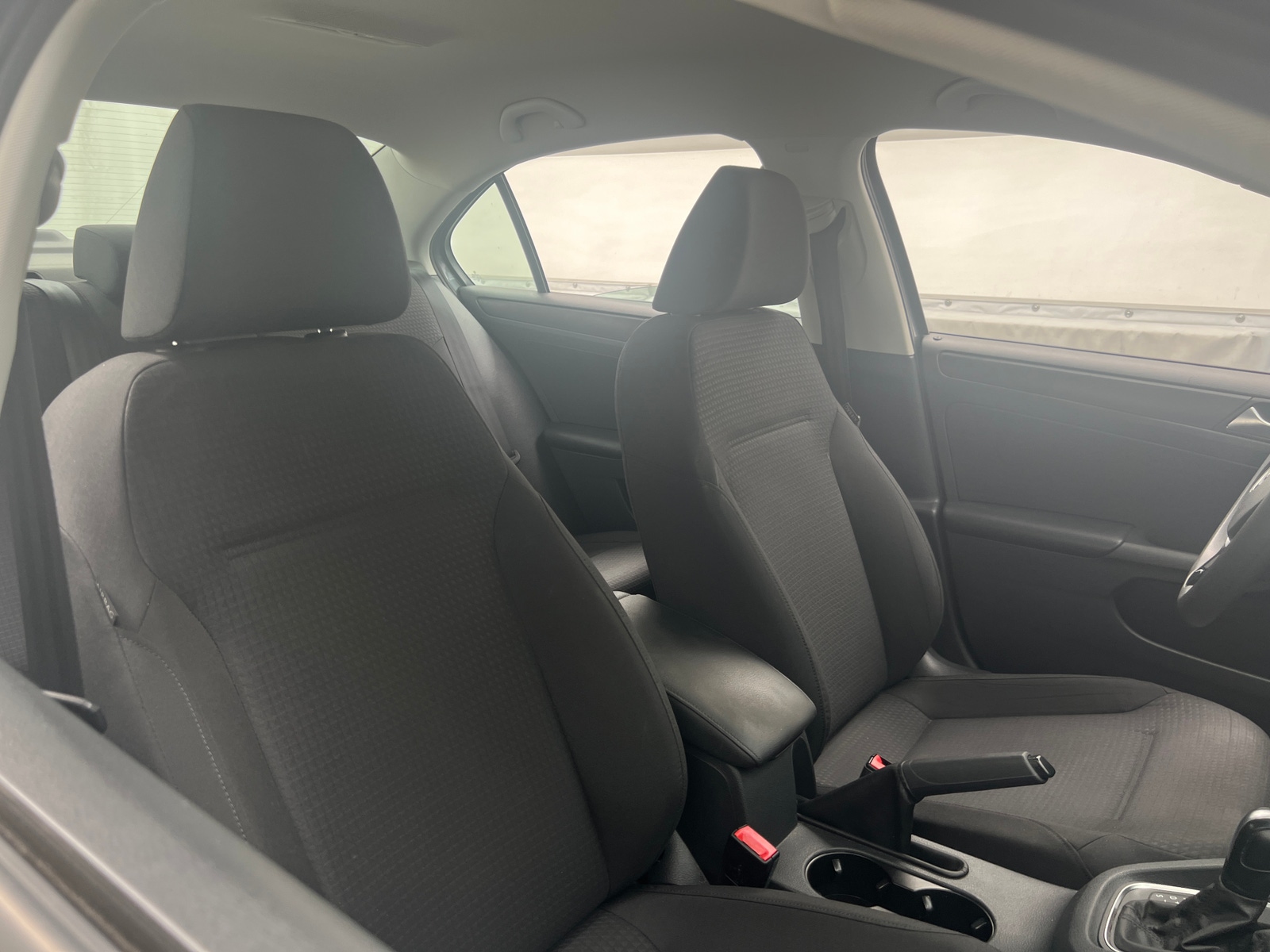 Thumbnail: 2015 Volkswagen Jetta - 2