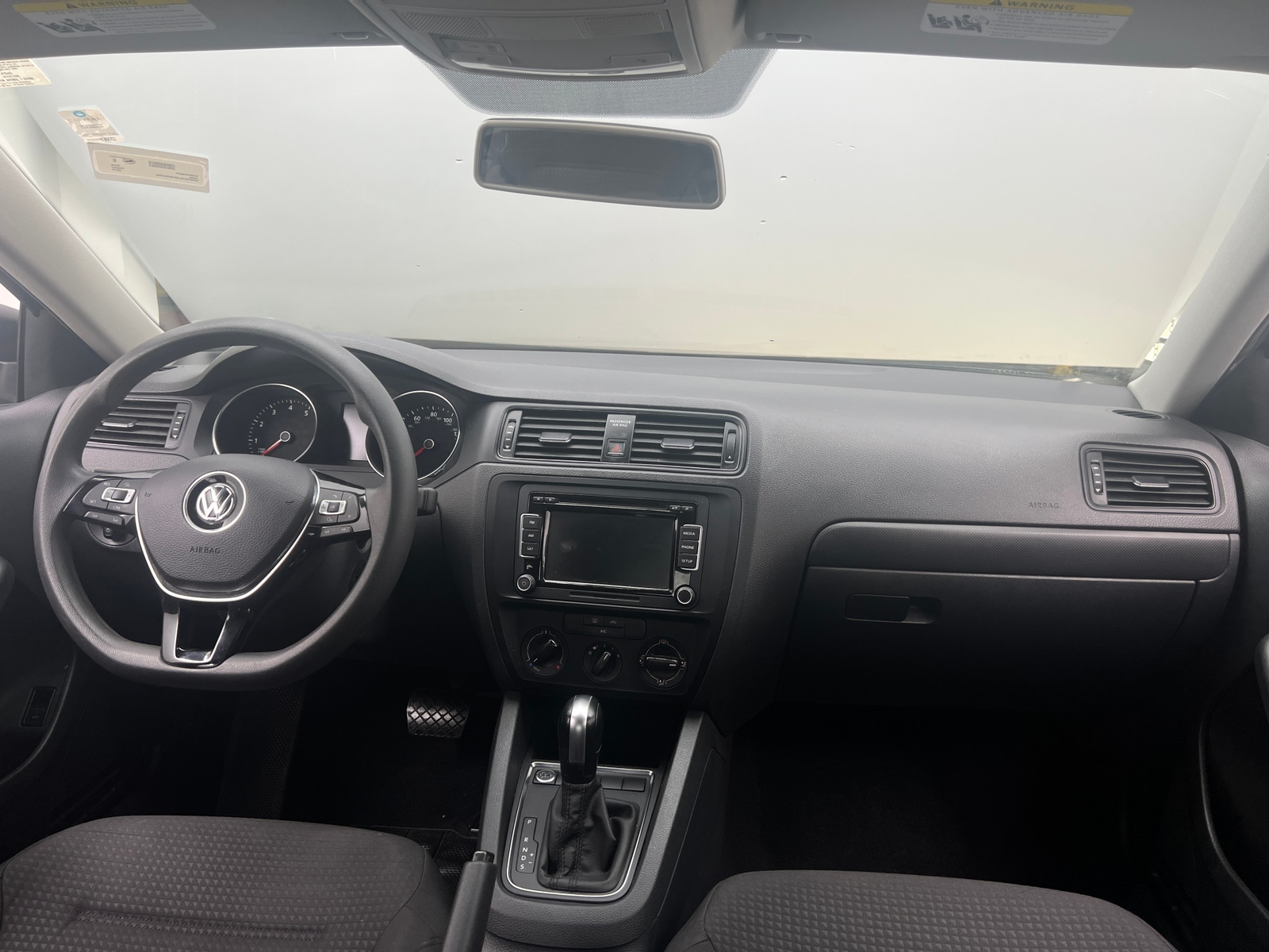 Thumbnail: 2015 Volkswagen Jetta - 3