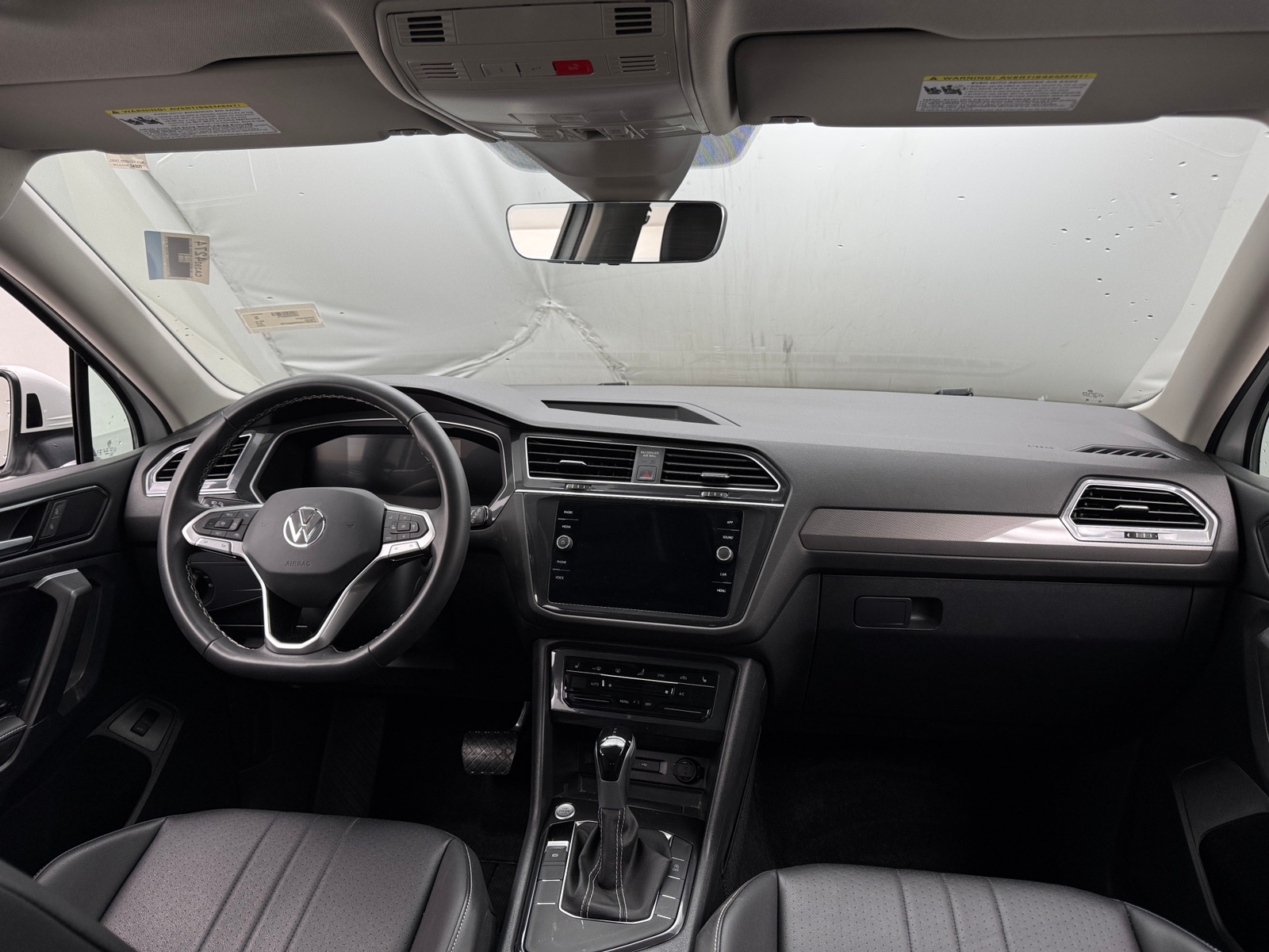 Thumbnail: 2024 Volkswagen Tiguan - 2