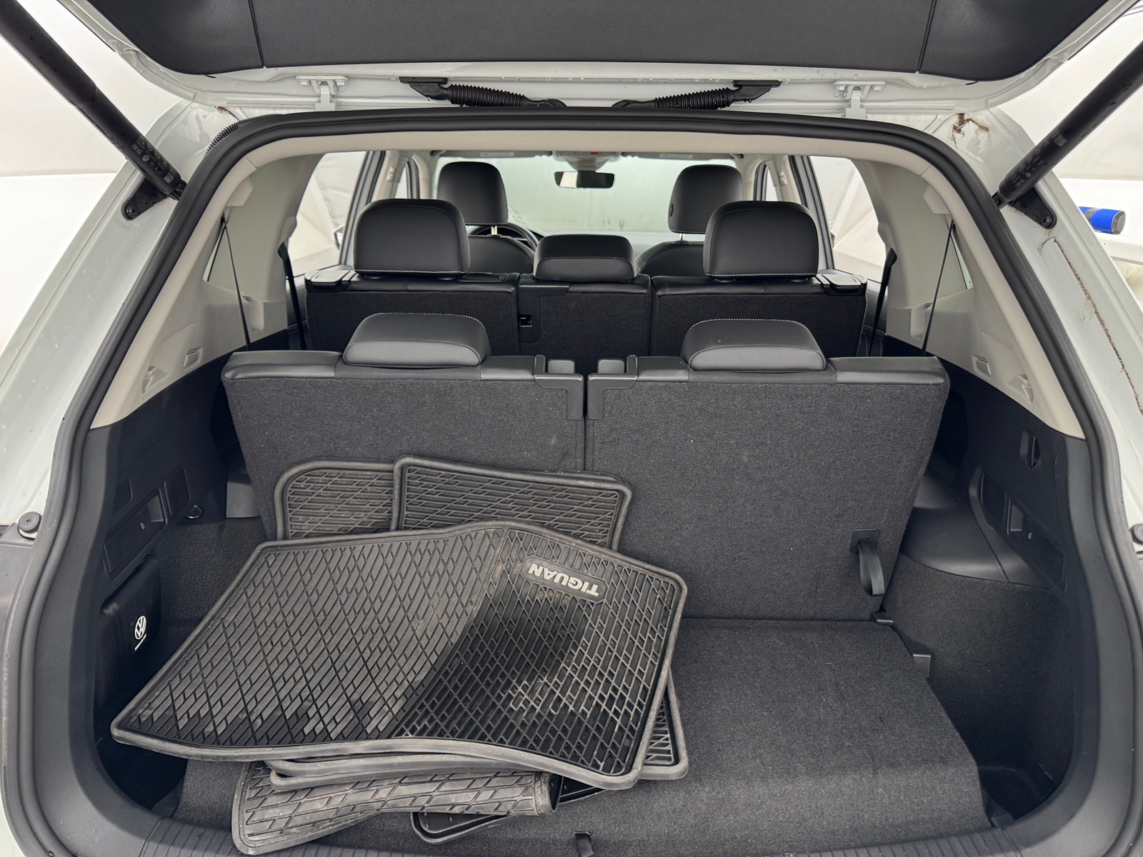 Thumbnail: 2024 Volkswagen Tiguan - 6