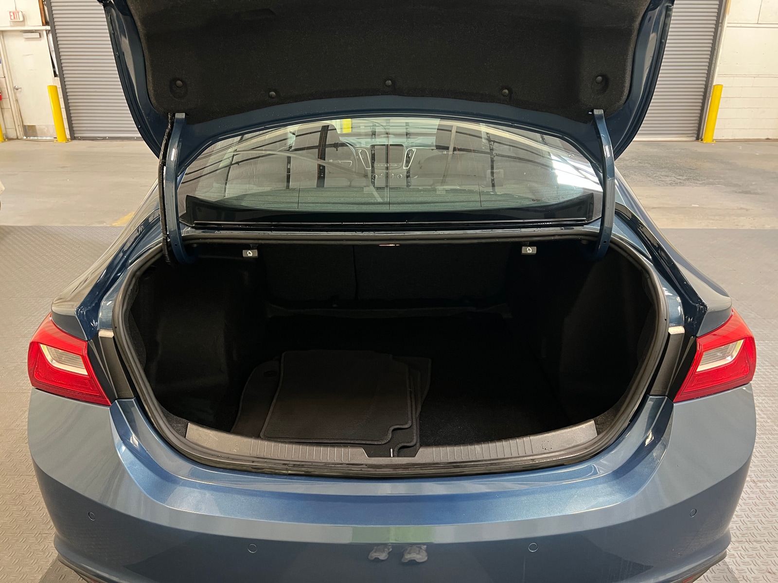 Thumbnail: 2024 Chevrolet Malibu - 7