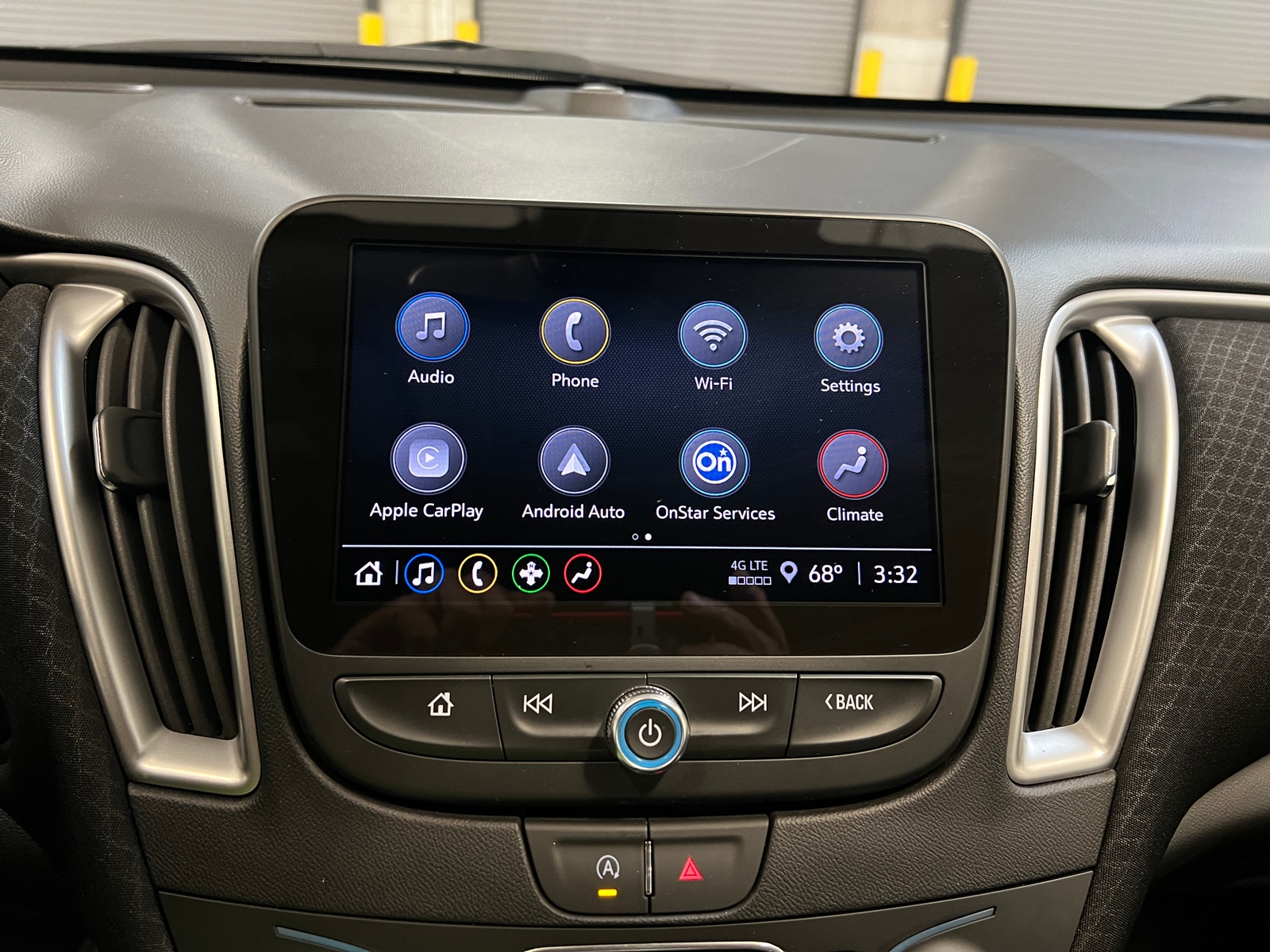 Thumbnail: 2024 Chevrolet Malibu - 4