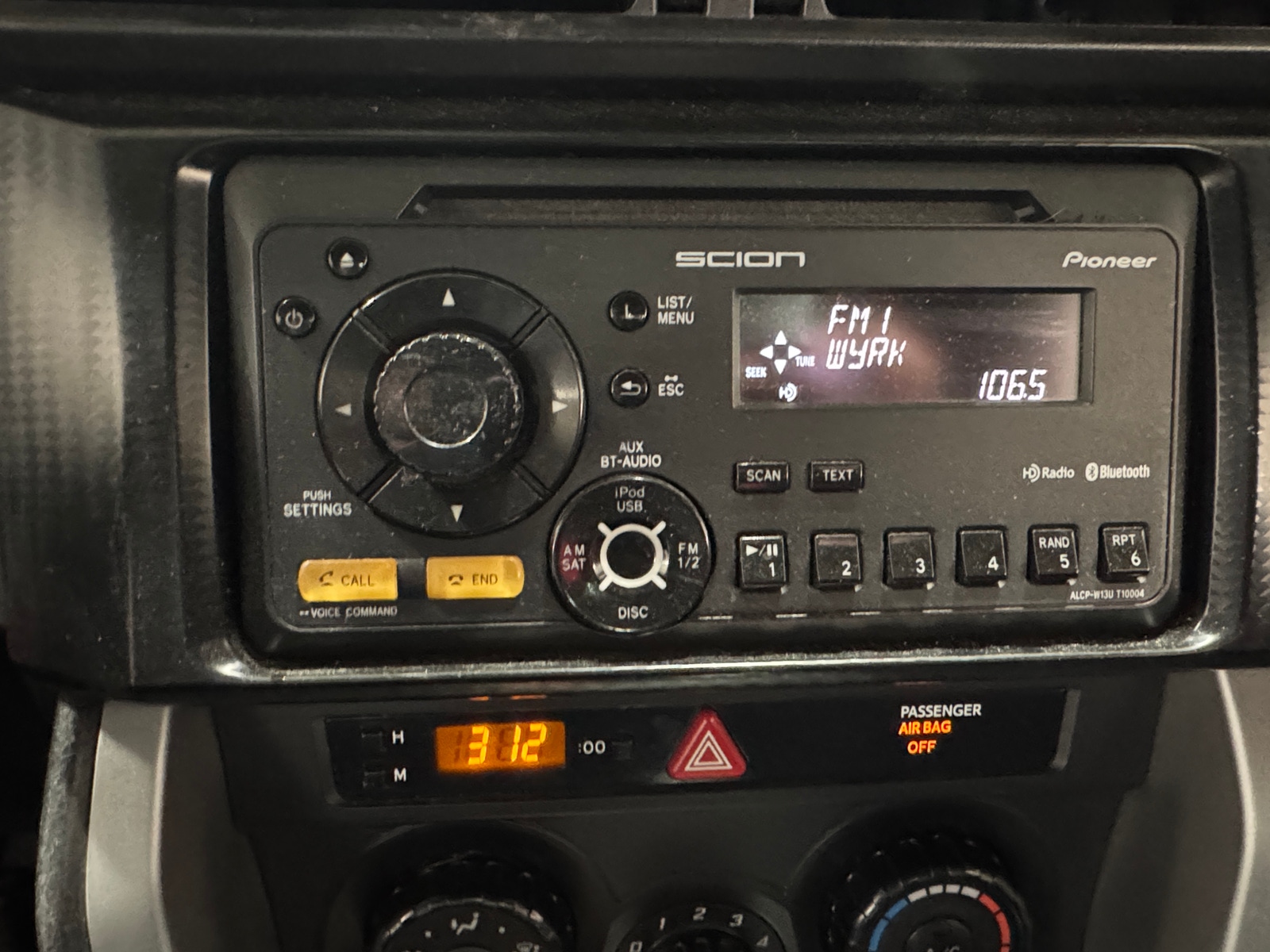 Thumbnail: 2013 Scion FR-S - 3