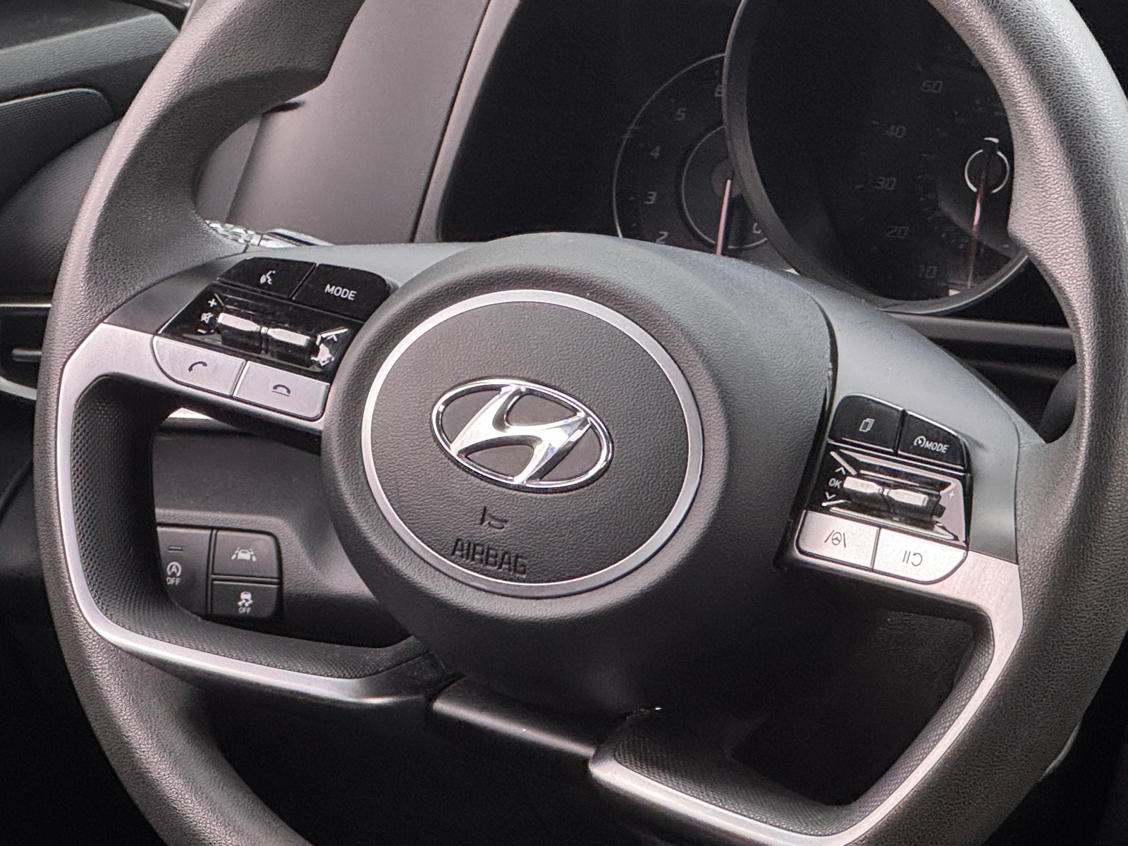 Thumbnail: 2023 Hyundai Elantra - 5