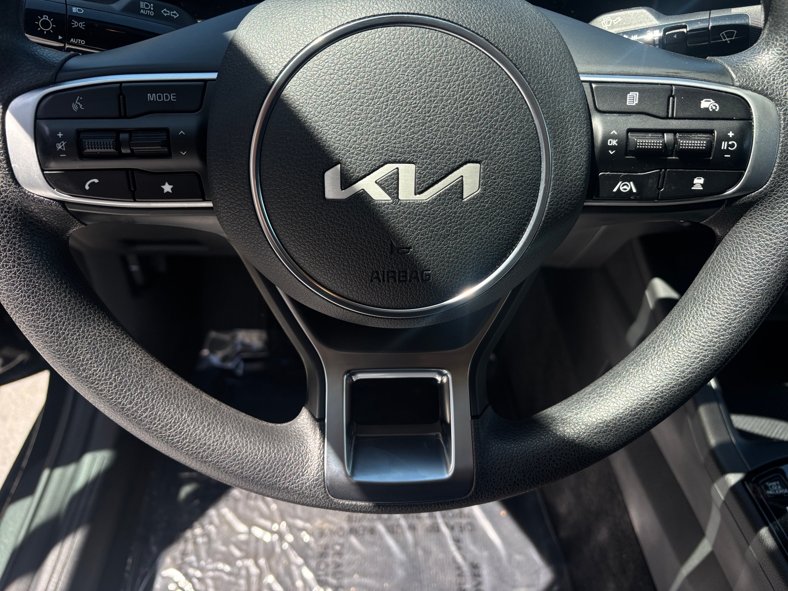 Thumbnail: 2025 Kia K5 - 5