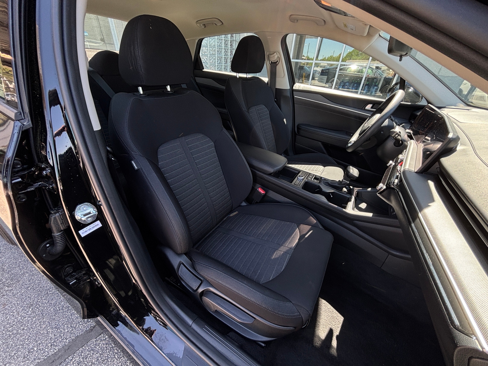 Thumbnail: 2025 Kia K5 - 2