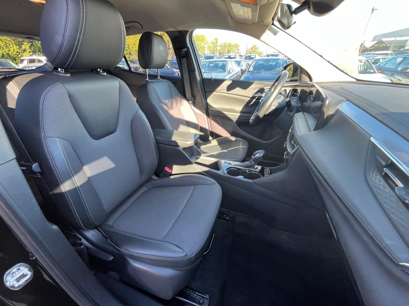 Thumbnail: 2025 Buick Encore GX - 2