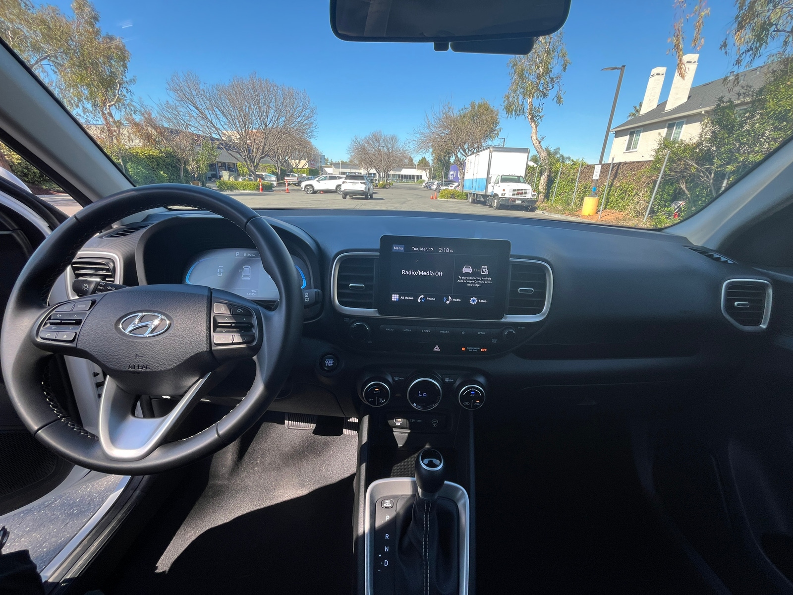 Thumbnail: 2025 Hyundai Venue - 3