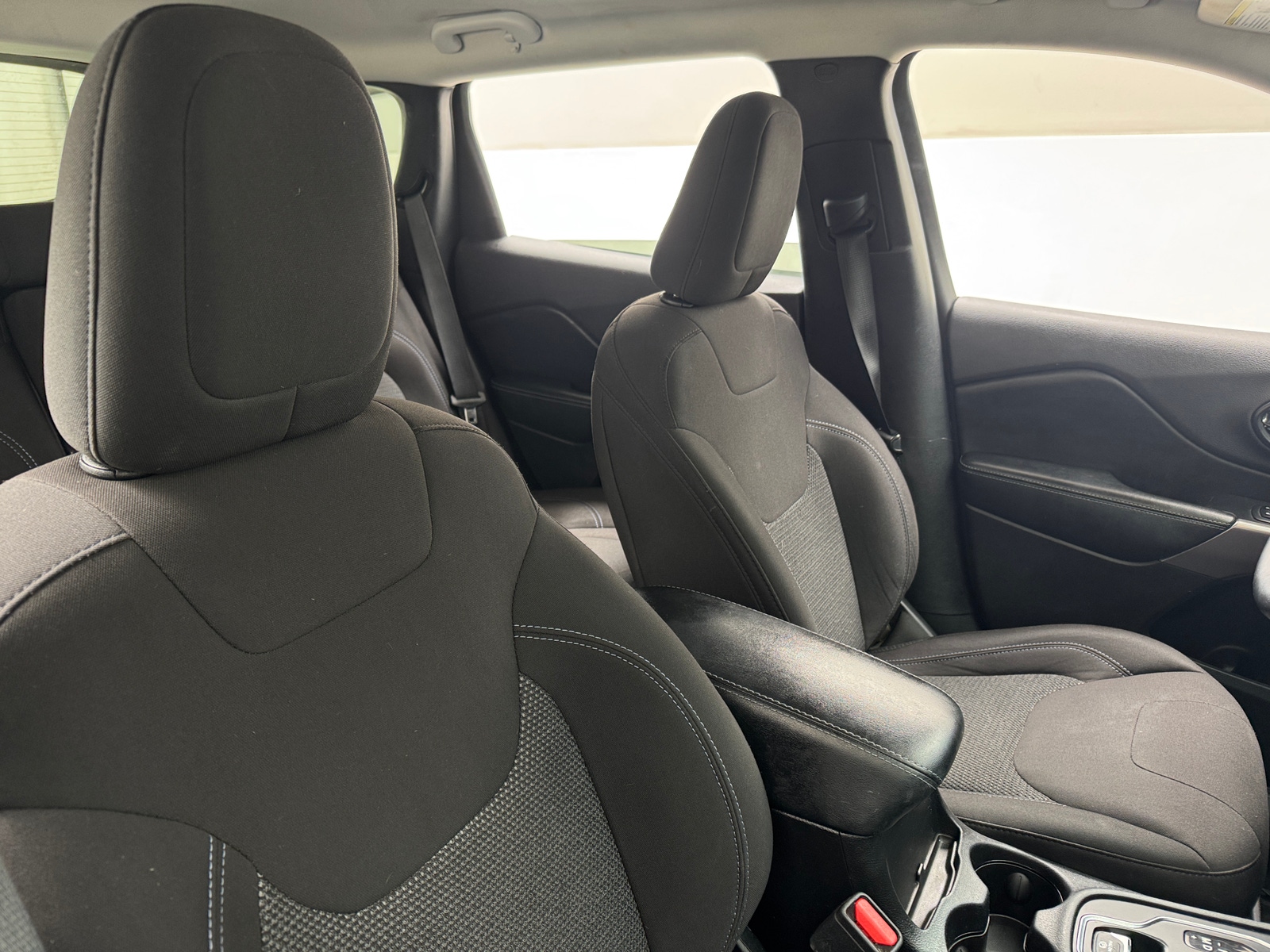 Thumbnail: 2019 Jeep Cherokee - 2