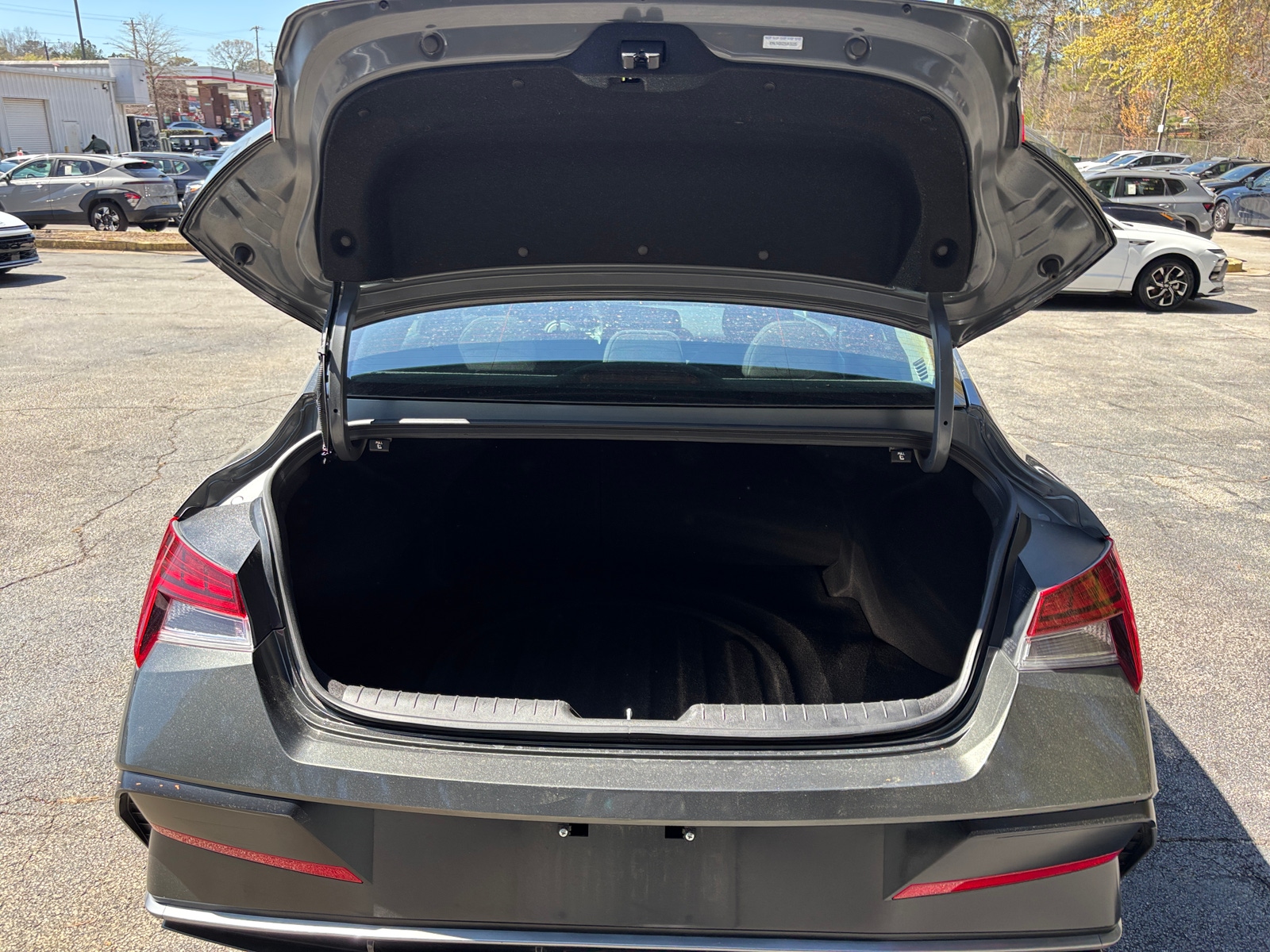 Thumbnail: 2025 Hyundai Elantra - 6