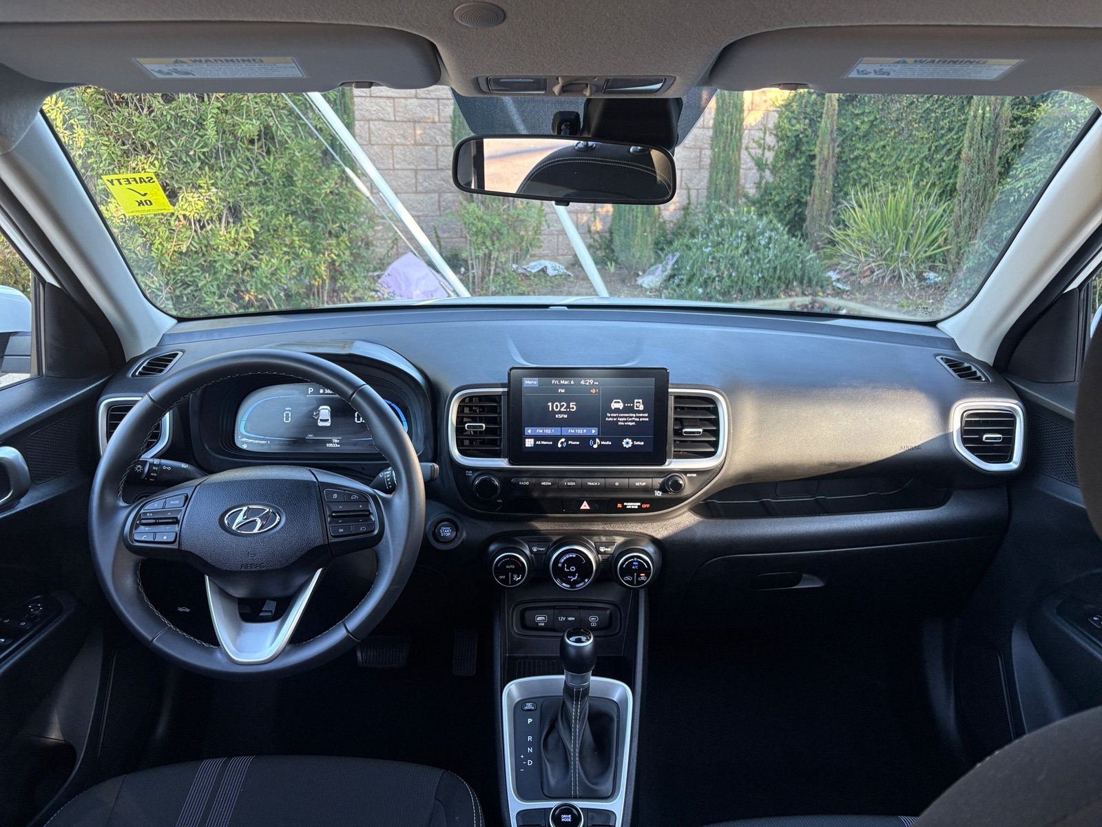 Thumbnail: 2025 Hyundai Venue - 3