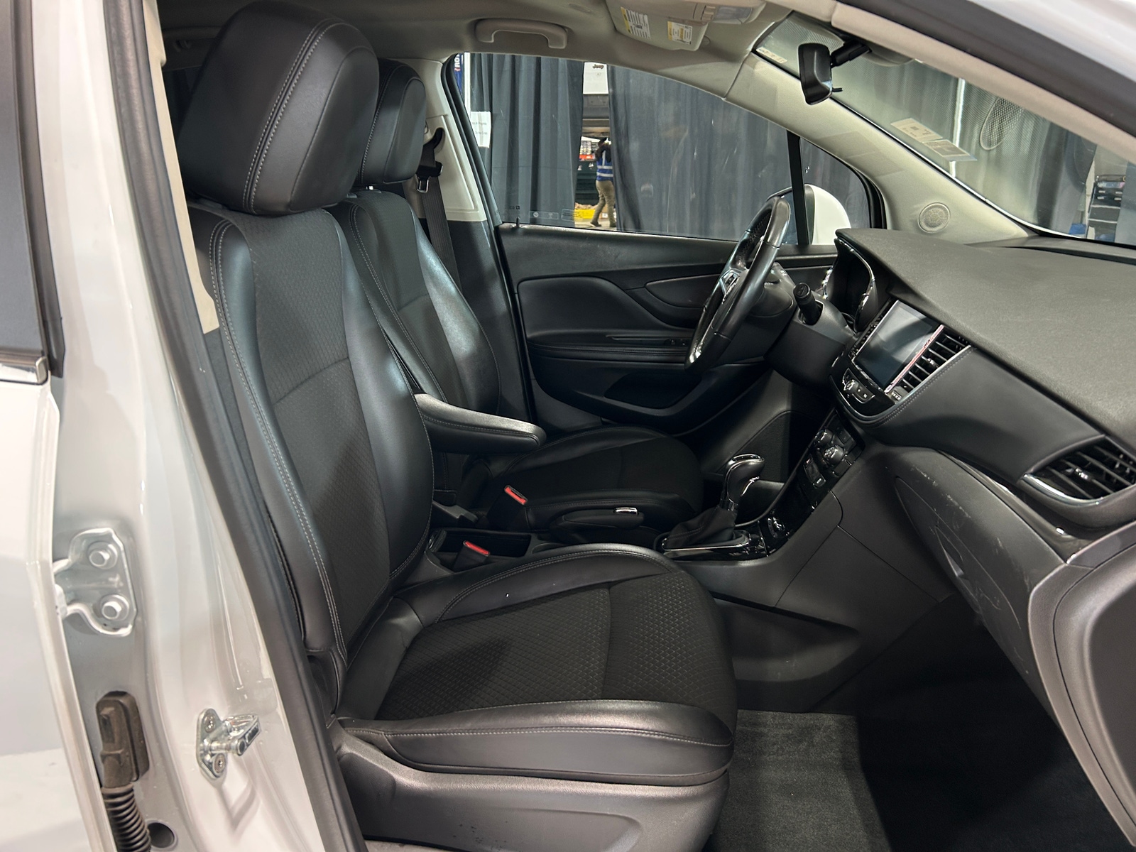 Thumbnail: 2020 Buick Encore - 2