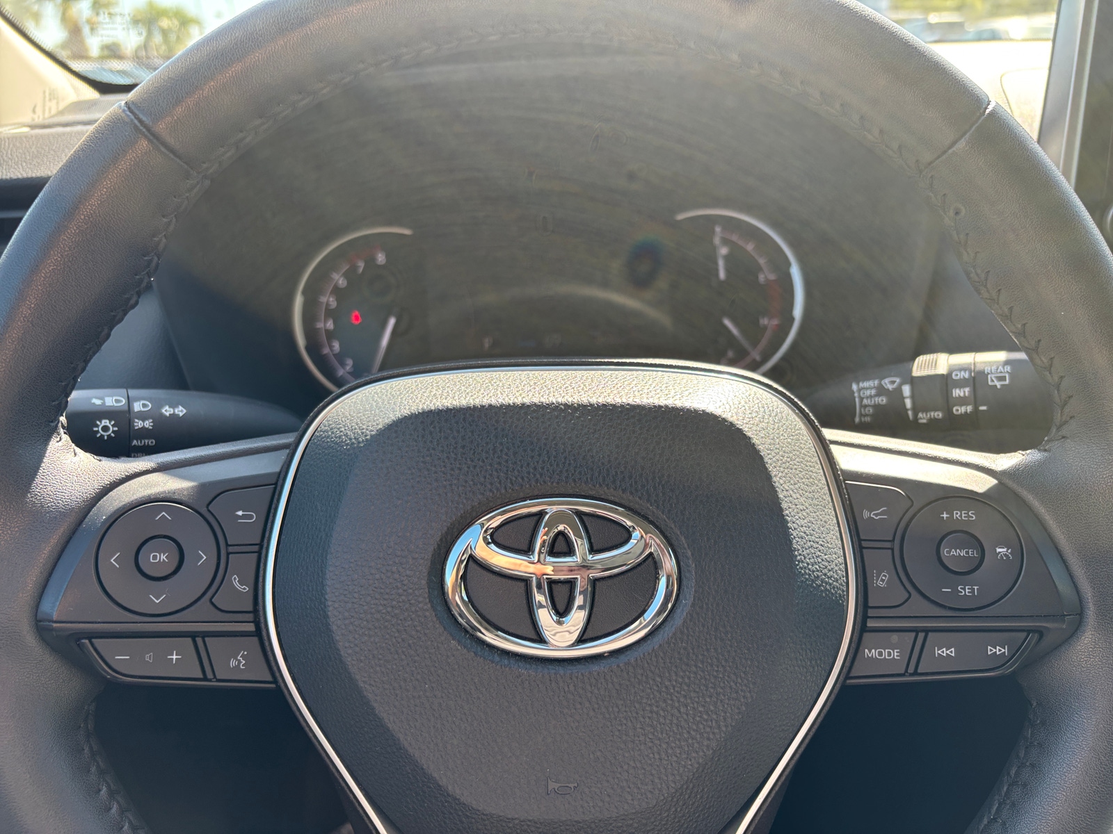 Thumbnail: 2025 Toyota RAV4 - 5