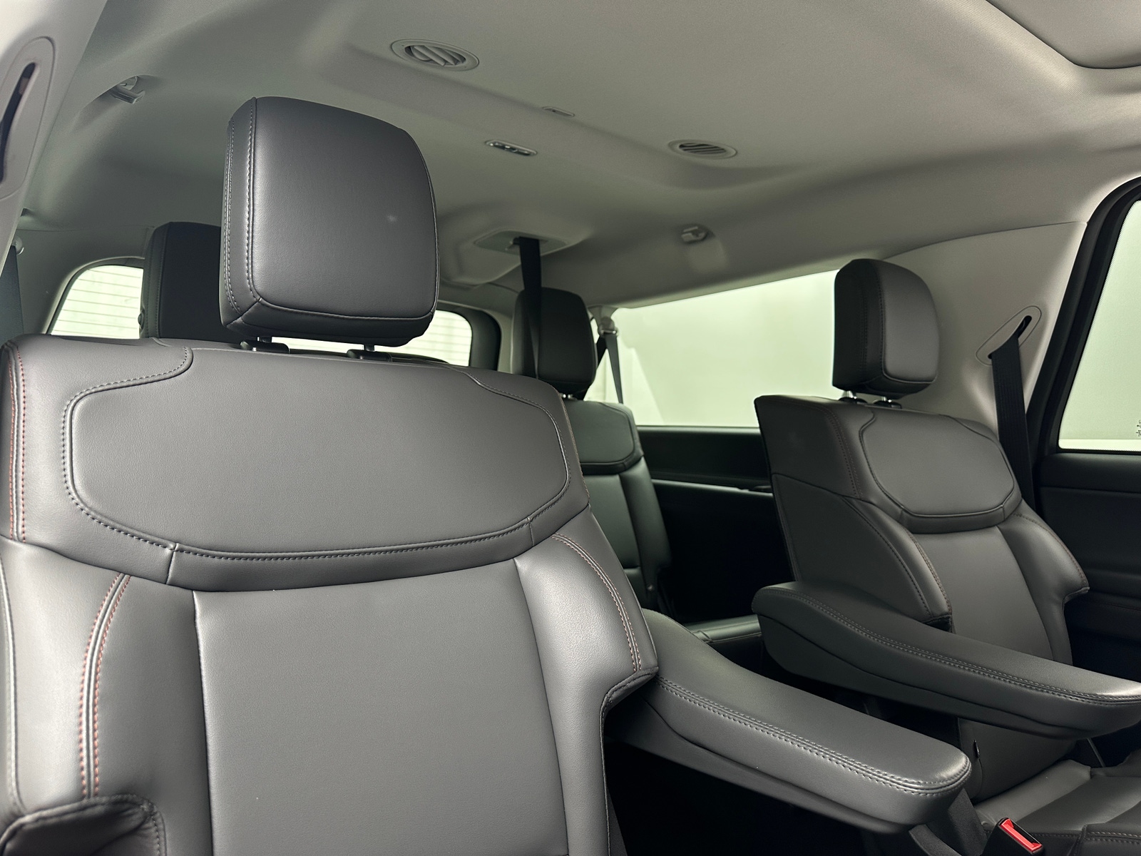 Thumbnail: 2025 Ford Expedition MAX - 6