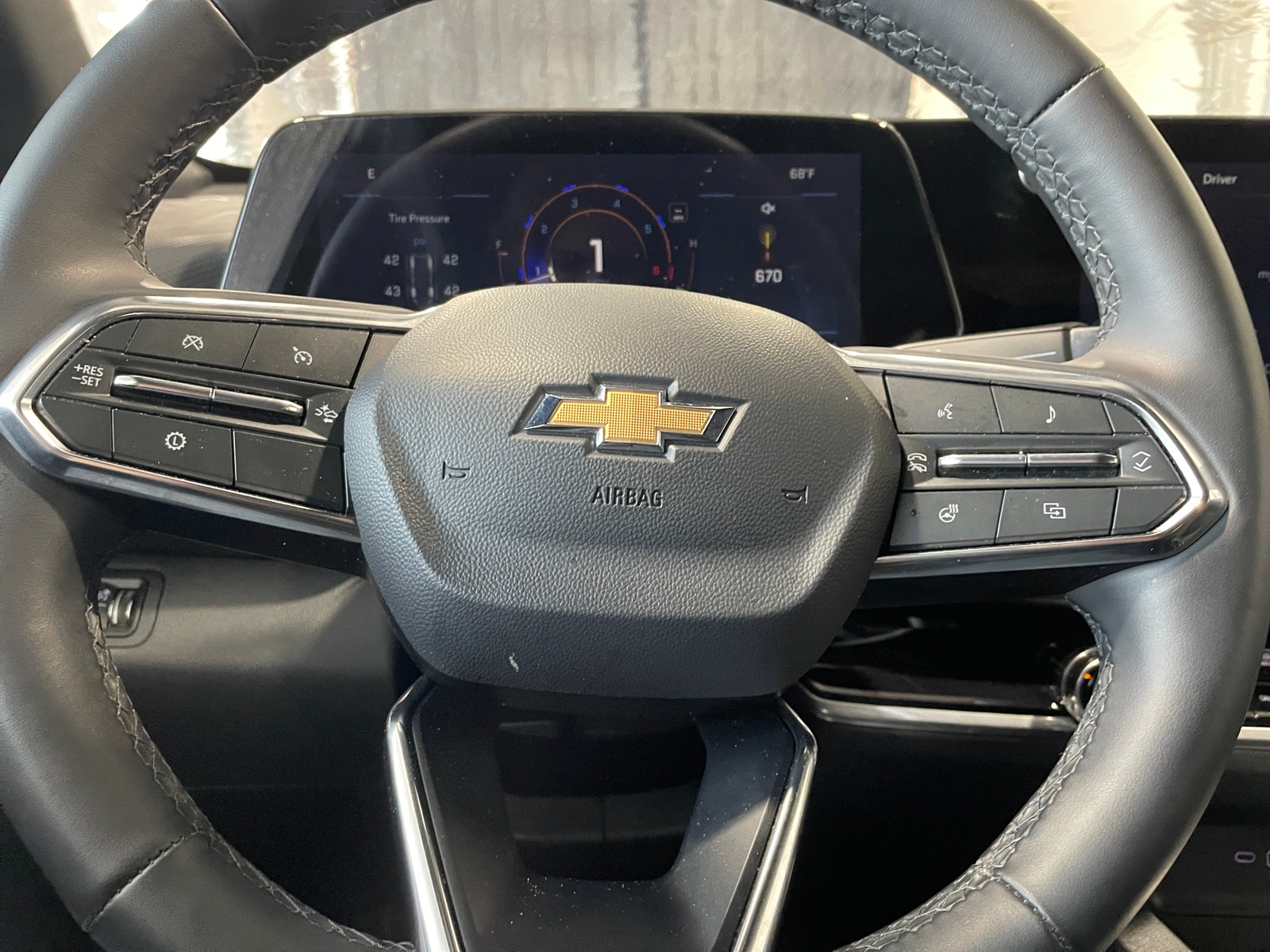 Thumbnail: 2025 Chevrolet Equinox - 5