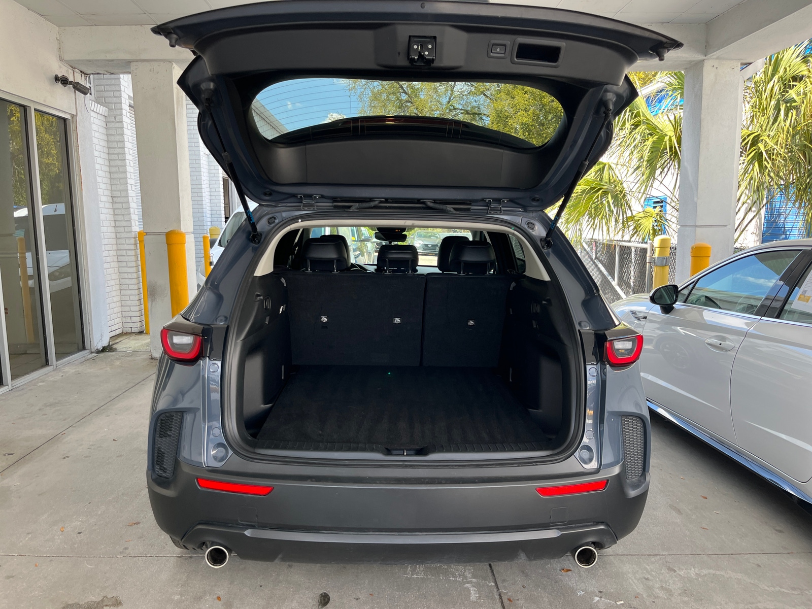 Thumbnail: 2025 Mazda CX-50 - 6