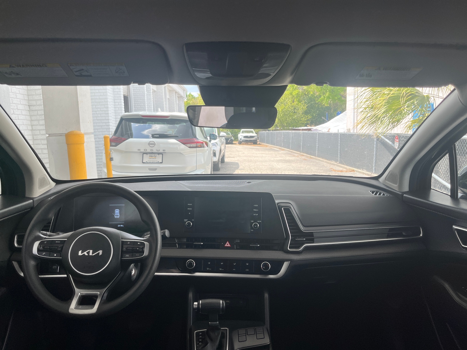 Thumbnail: 2025 Kia Sportage - 3