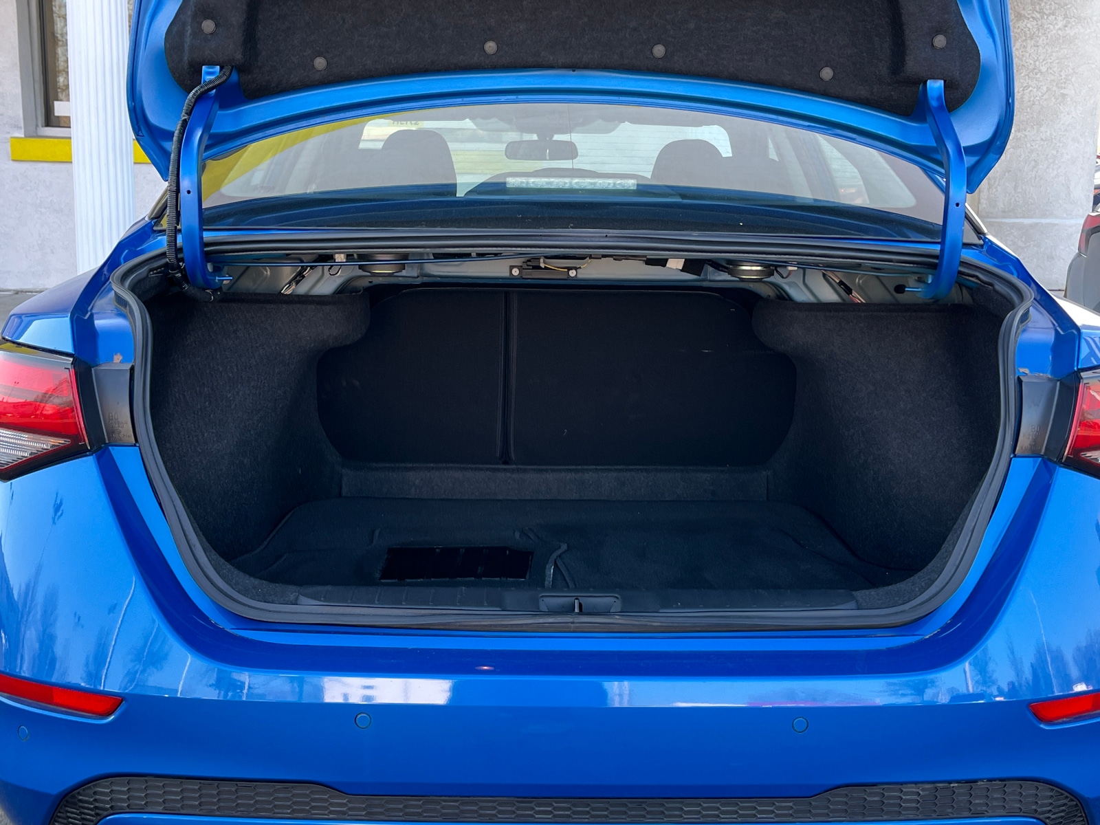 Thumbnail: 2025 Nissan Sentra - 5